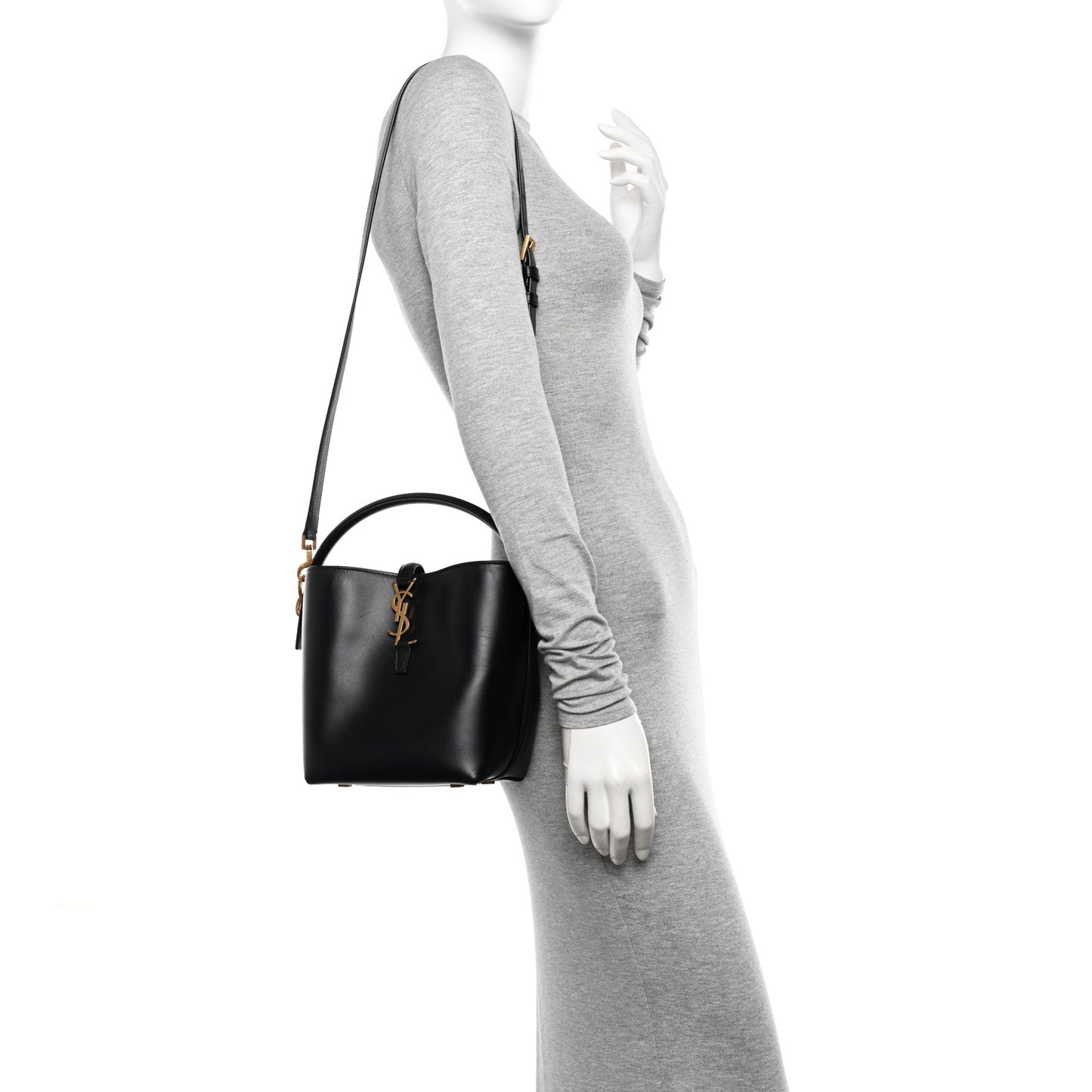 Shiny Calfskin Le 37 Mini Bucket Bag Black