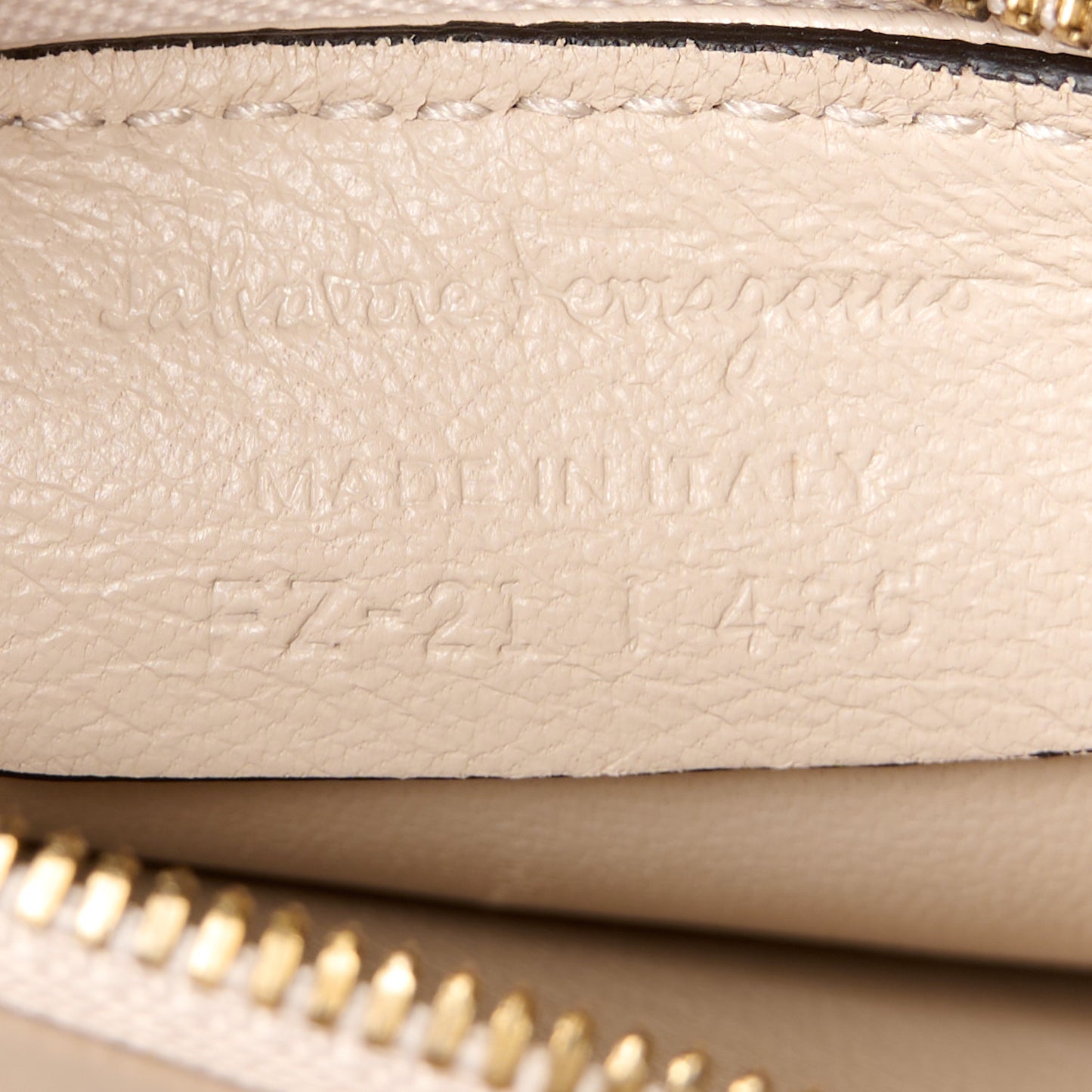 Lambskin Woven Small Boxyz Bone
