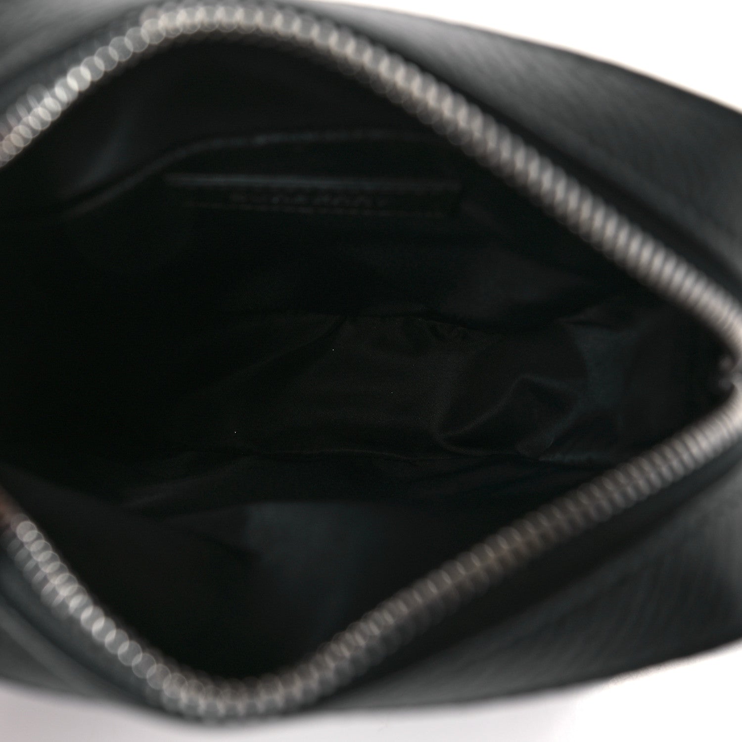 Burberry Pebbled Calfskin Logo Embossed Thornton Messenger Bag Black 5 of 8