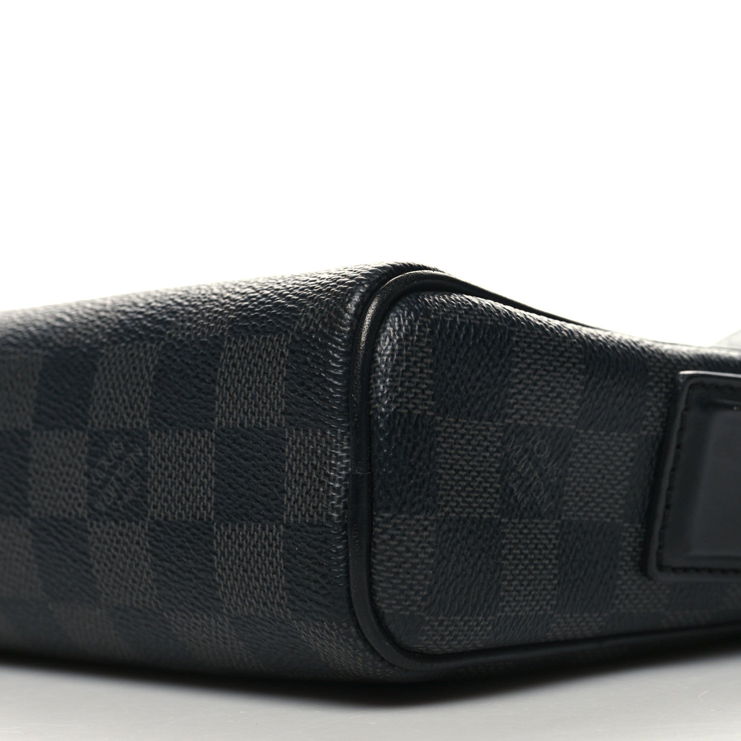 Louis Vuitton Damier Graphite Dayton Reporter PM 11 of 12