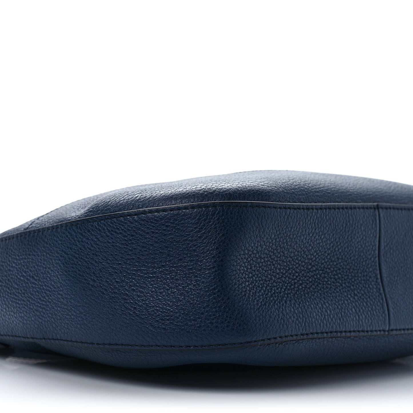 Vitello Phenix Zippered Messenger Hobo Baltico