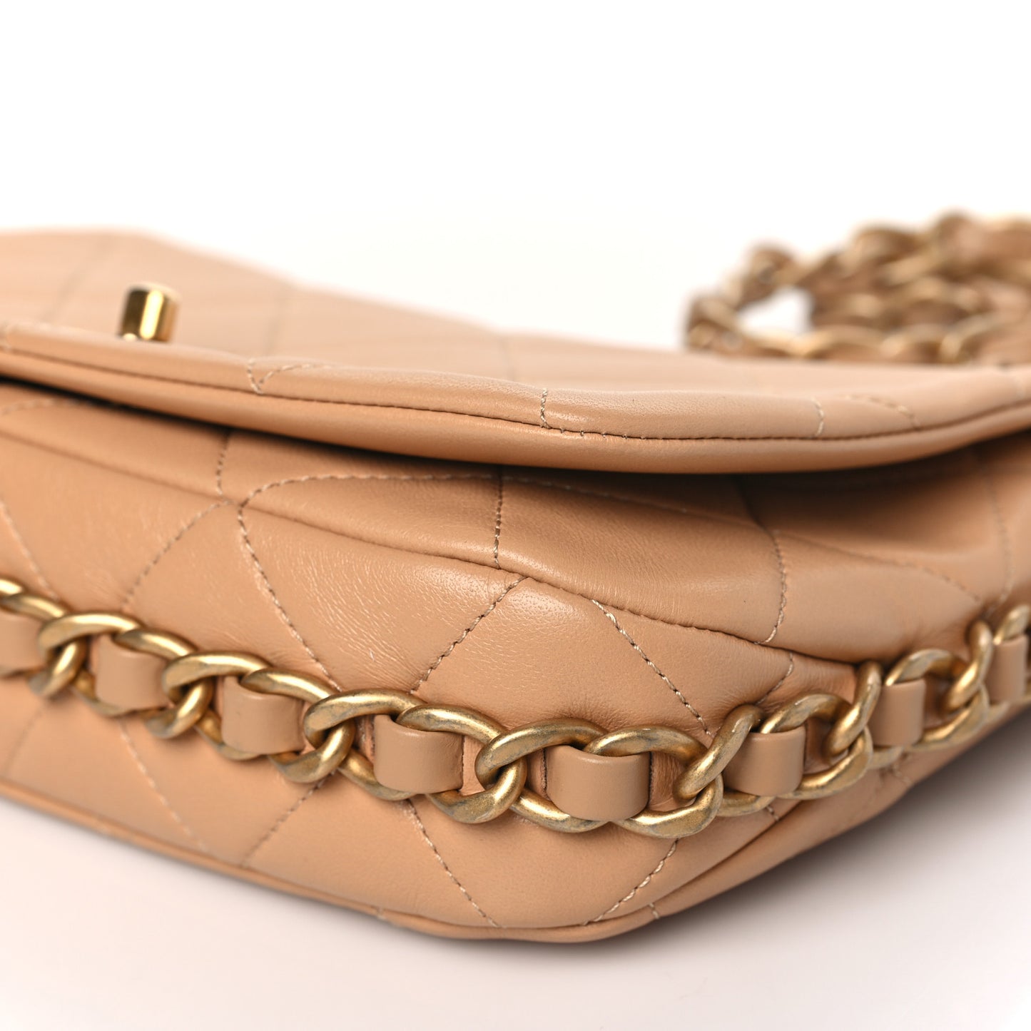 Shiny Lambskin Quilted Chain Around Flap Bag Beige