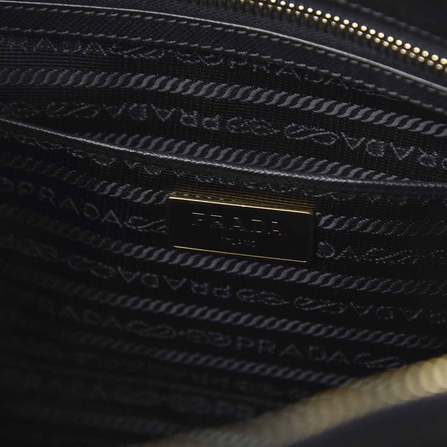 Saffiano Large Galleria Double Zip Tote Black