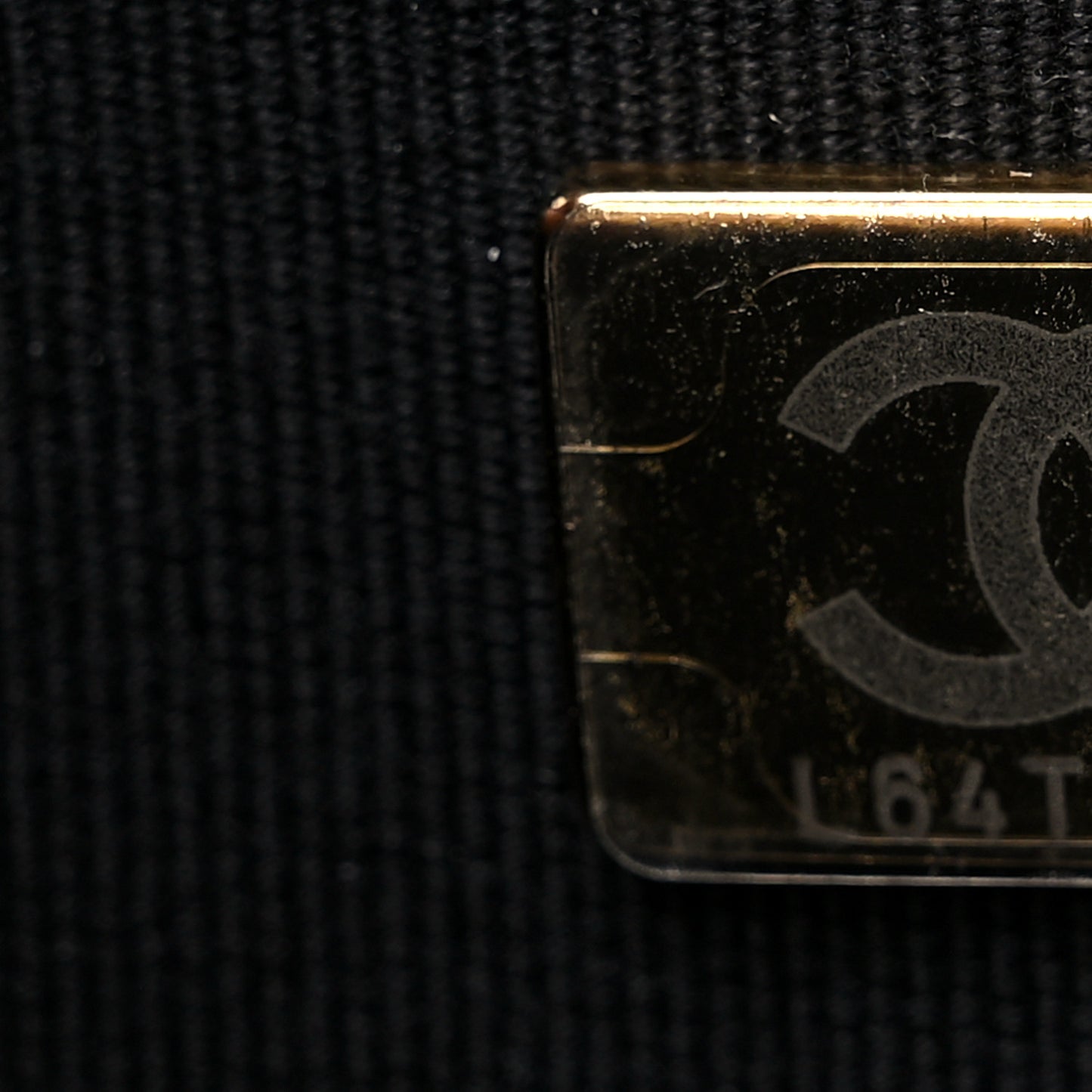 Lambskin Quilted Enamel CC Wallet on Chain WOC Black