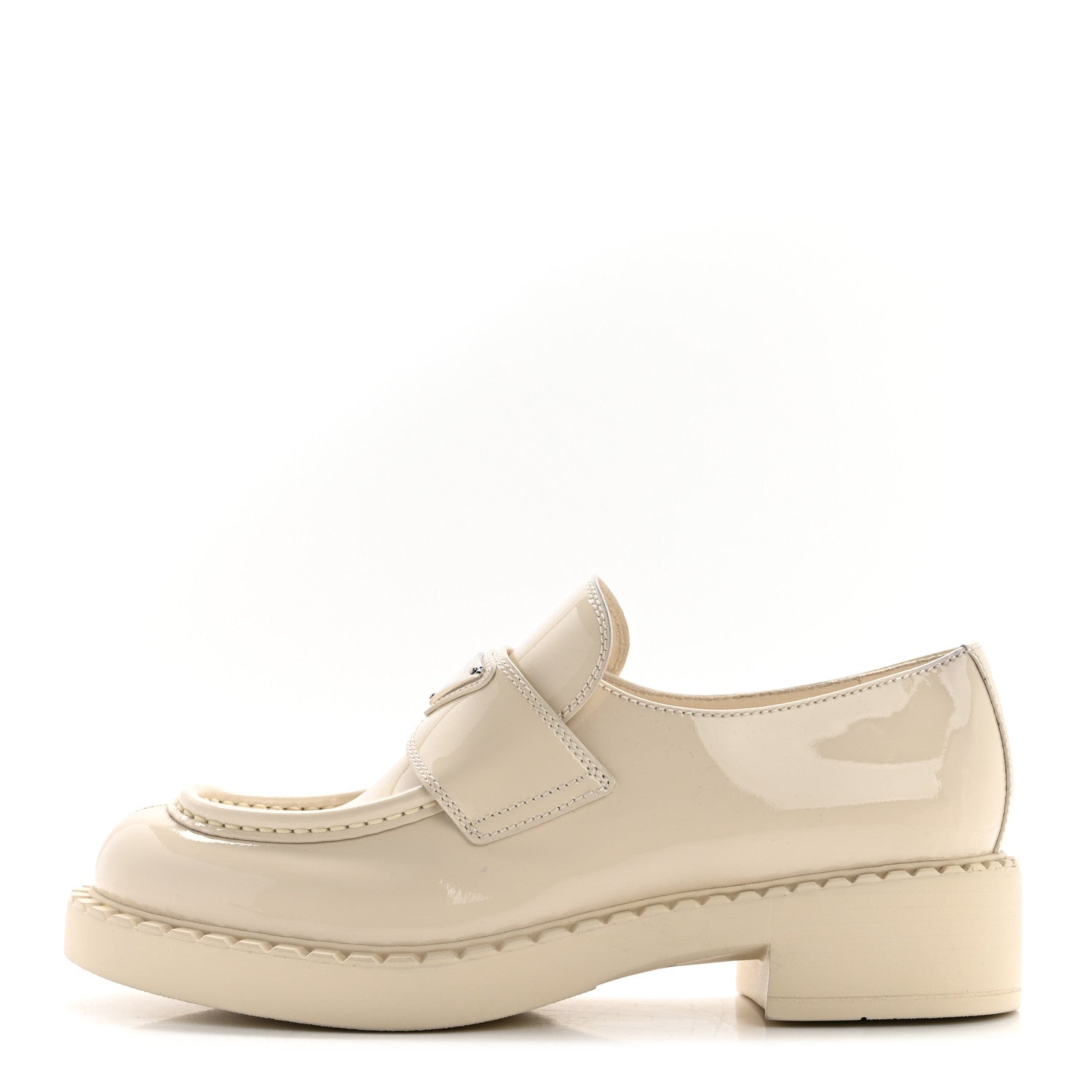Prada Vernice Metal Triangle Logo 50mm Loafers 38 Avorio 1611087