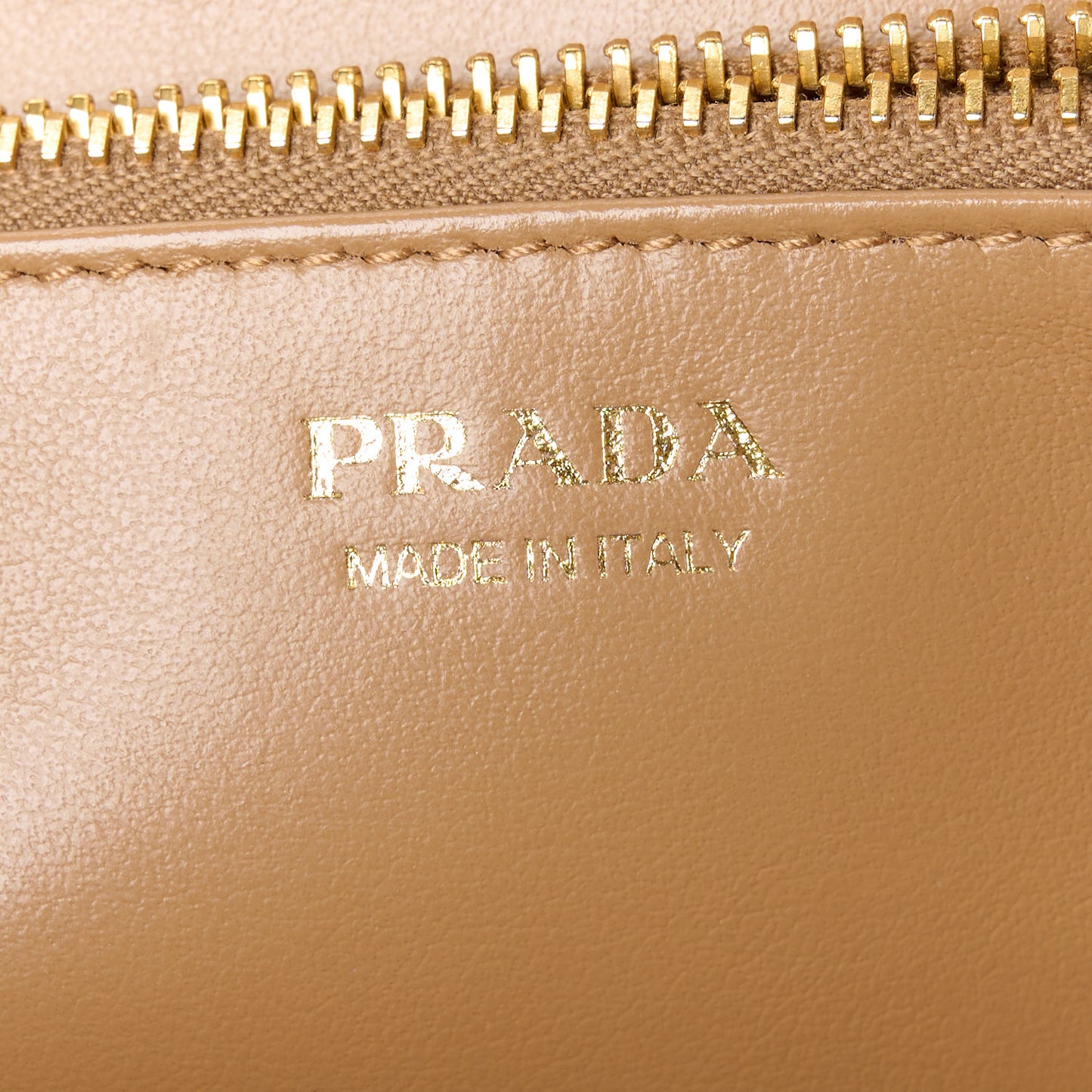 Daino Bi-Color Metal Zip Around Wallet Talco Caramel