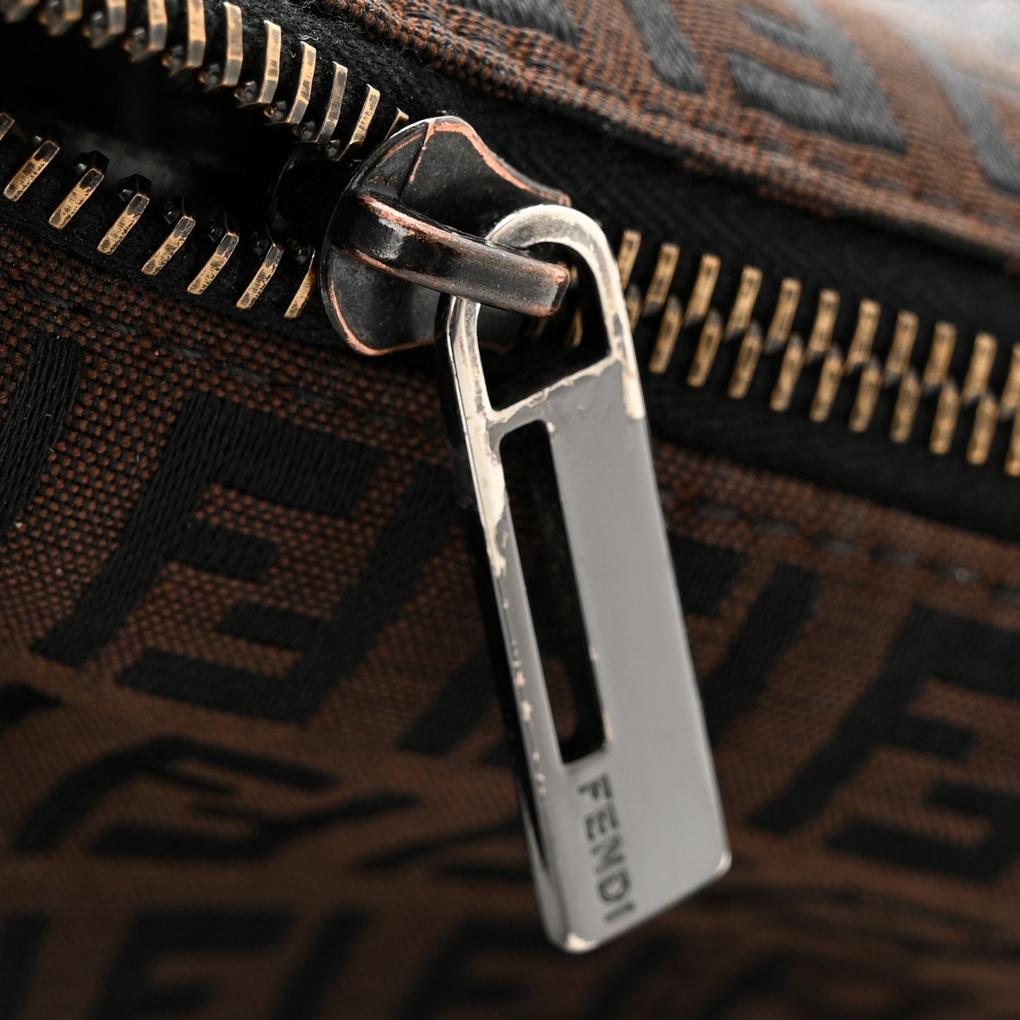 Zucchino Crossbody Dark Brown