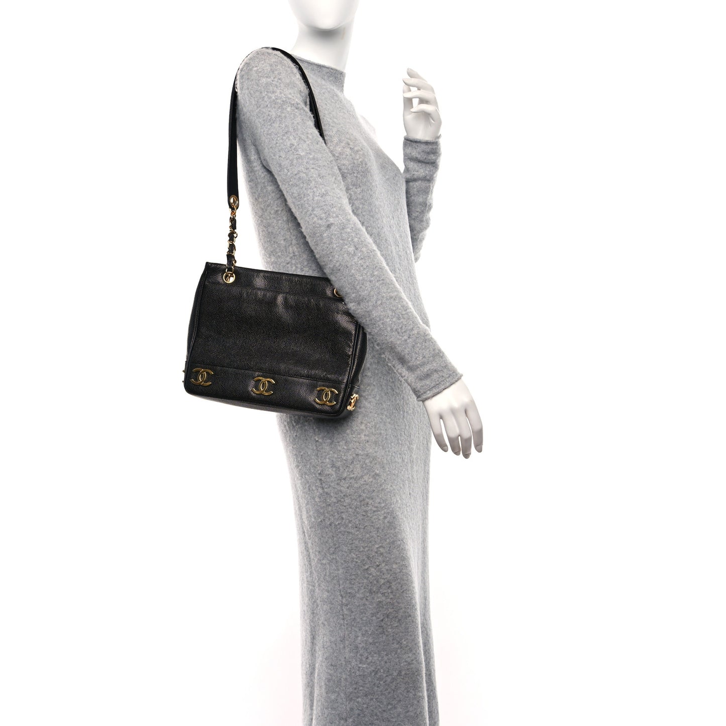 Caviar CC Shoulder Bag Black