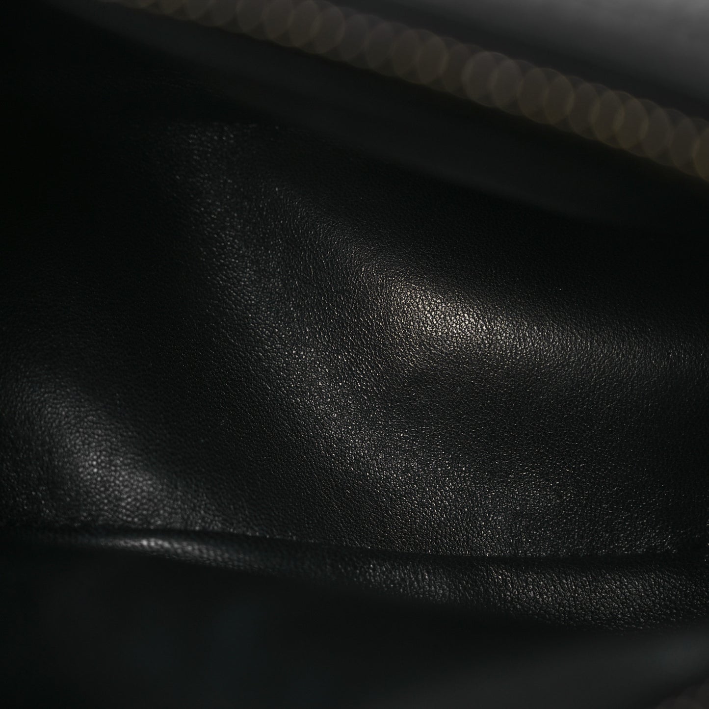 Vitello Daino Soft Zippered Hobo Shoulder Bag Black