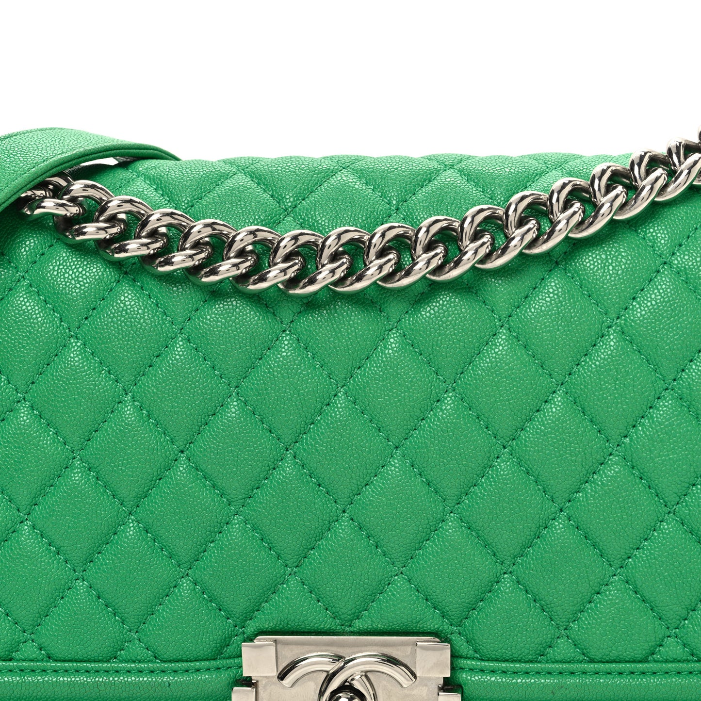 Caviar Quilted Medium Boy Flap Green