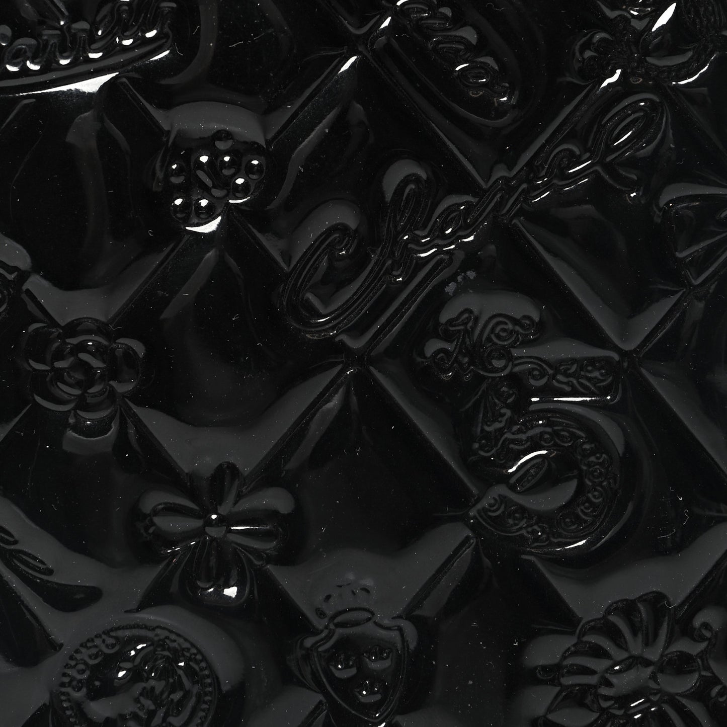 Patent Calfskin Lucky Symbols Yen Wallet Black