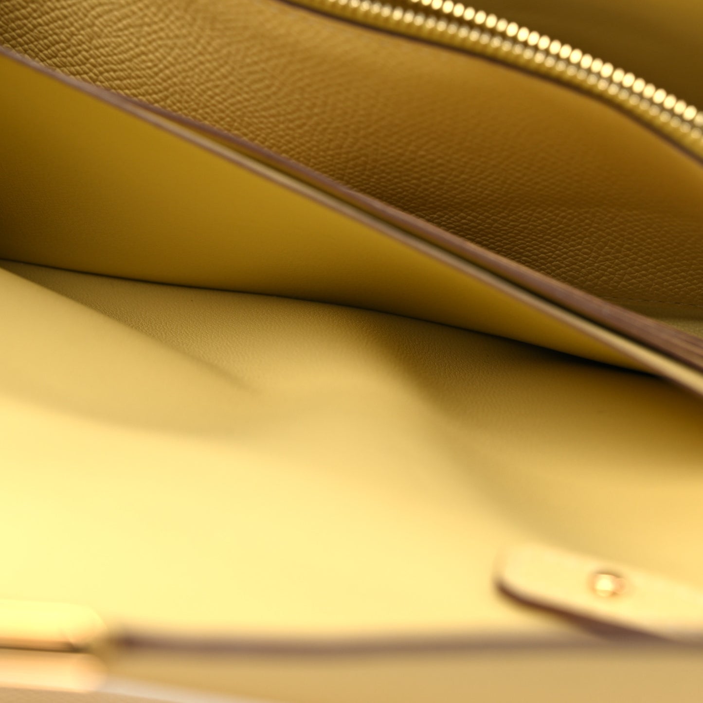 Epsom Constance Long Wallet To Go Wallet Jaune Poussin
