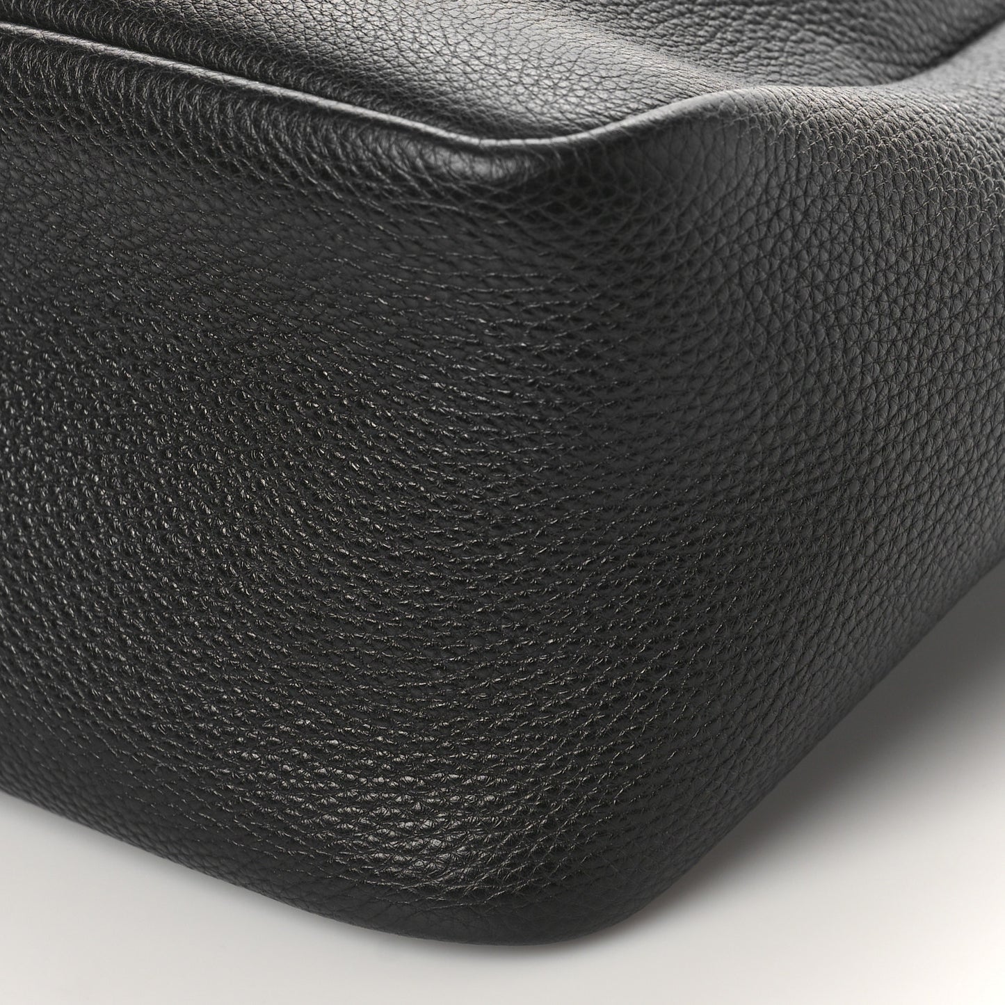 Vitello Daino Dynamique Hobo Black