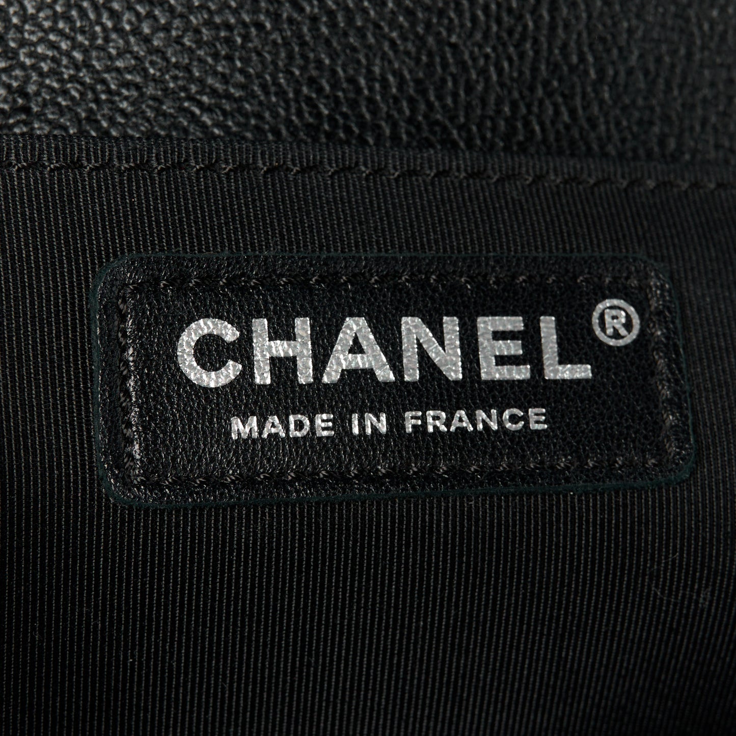 Caviar Quilted Medium Boy Flap Black