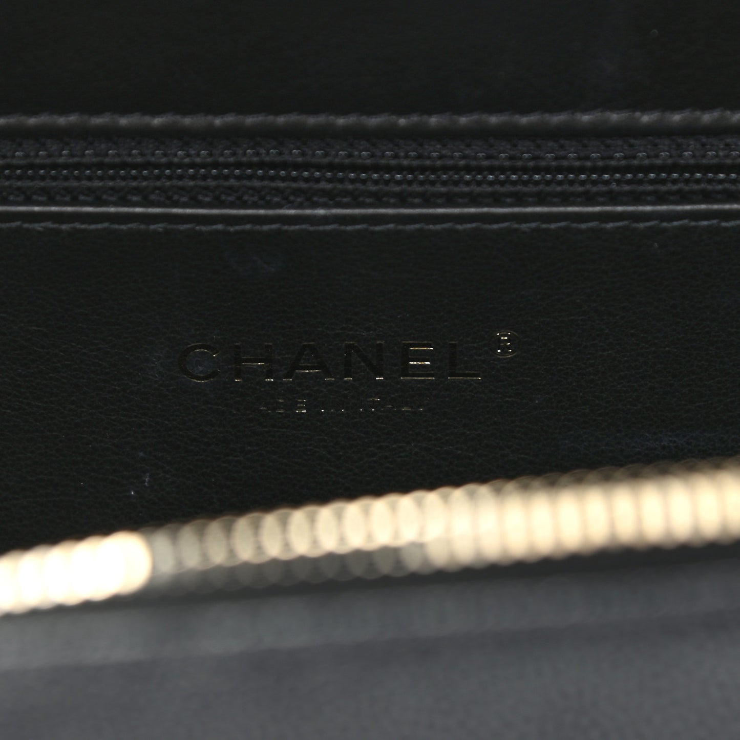 Caviar Quilted Medium CC Filigree Vanity Case Black