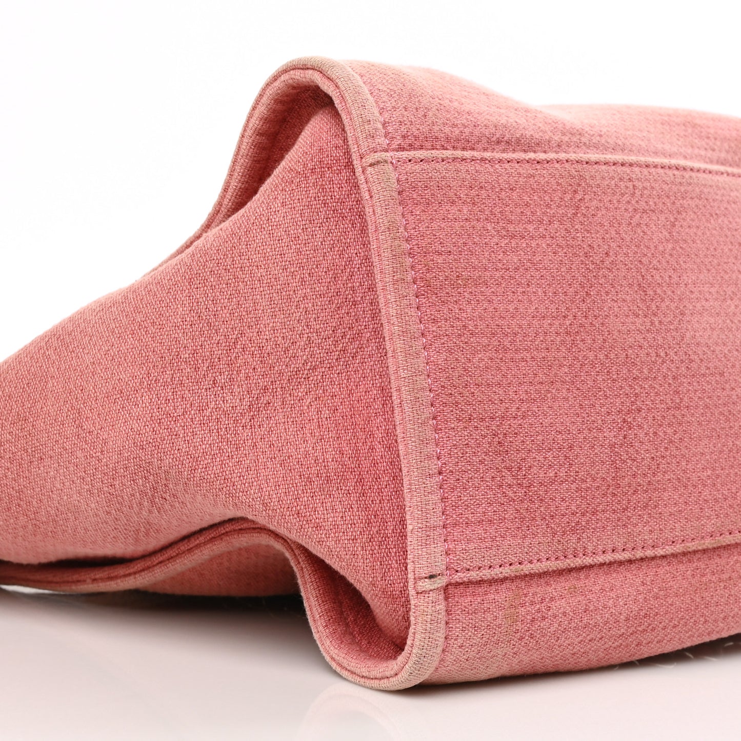 Canvas Medium Deauville Tote Red