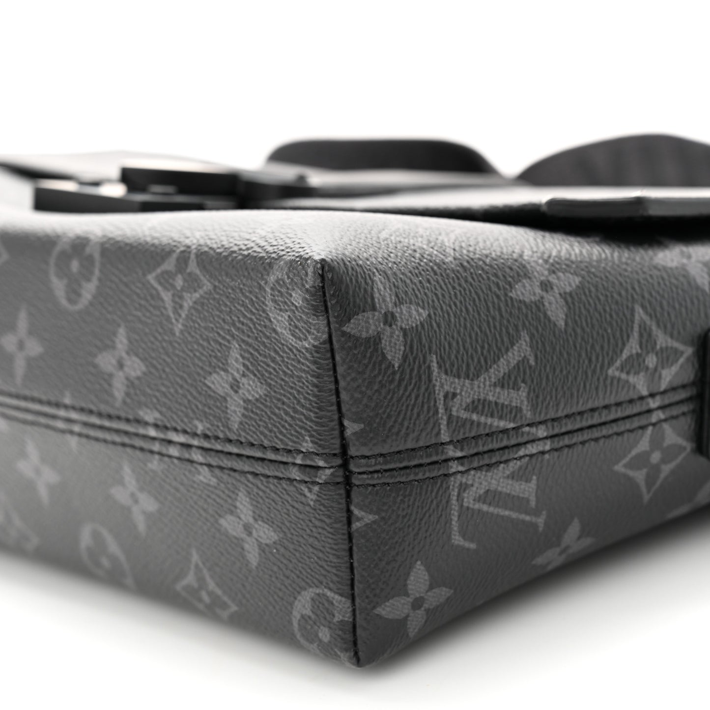 Monogram Eclipse S-Cape Messenger