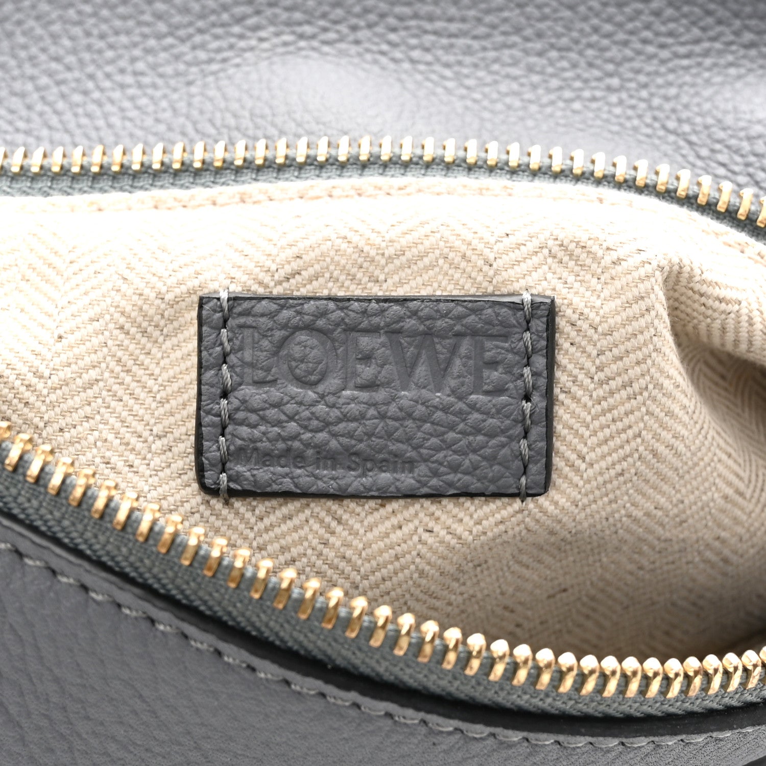 Loewe Calfskin Medium Puzzle Bag Grey 6 of 9