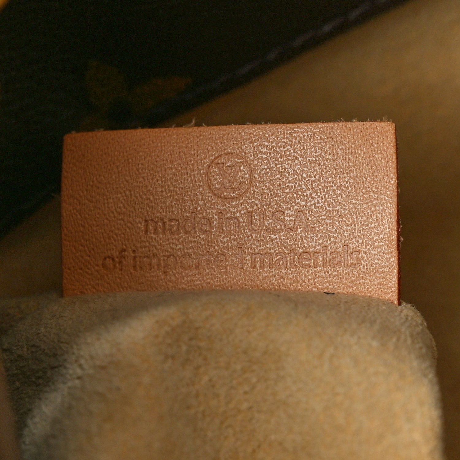 Louis Vuitton Monogram Artsy MM 7 of 11