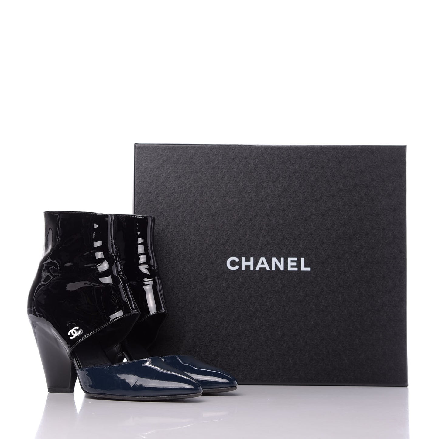 Patent Calfskin Pumps 38 Black Navy