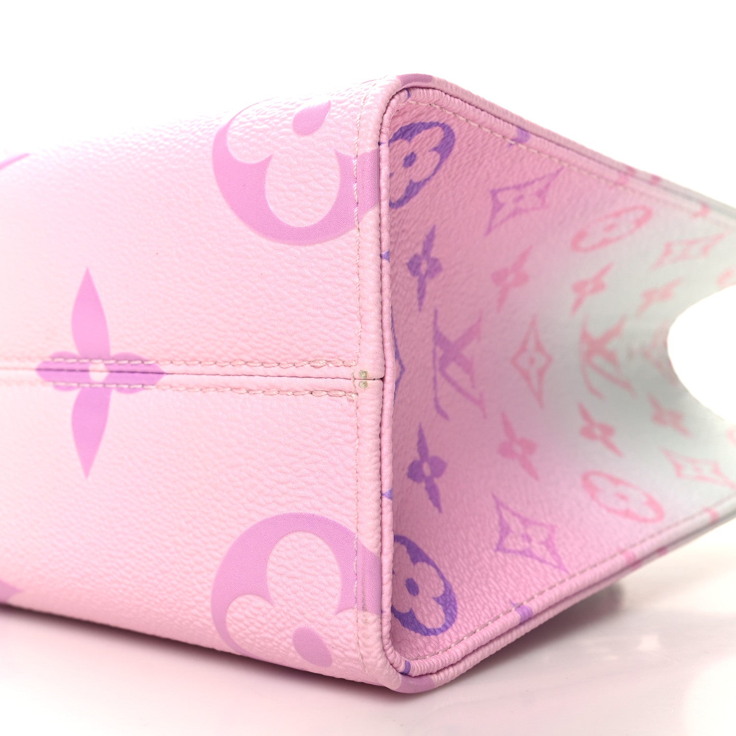 Louis Vuitton Monogram Giant Spring In The City Onthego PM Sunrise Pastel 9 of 9