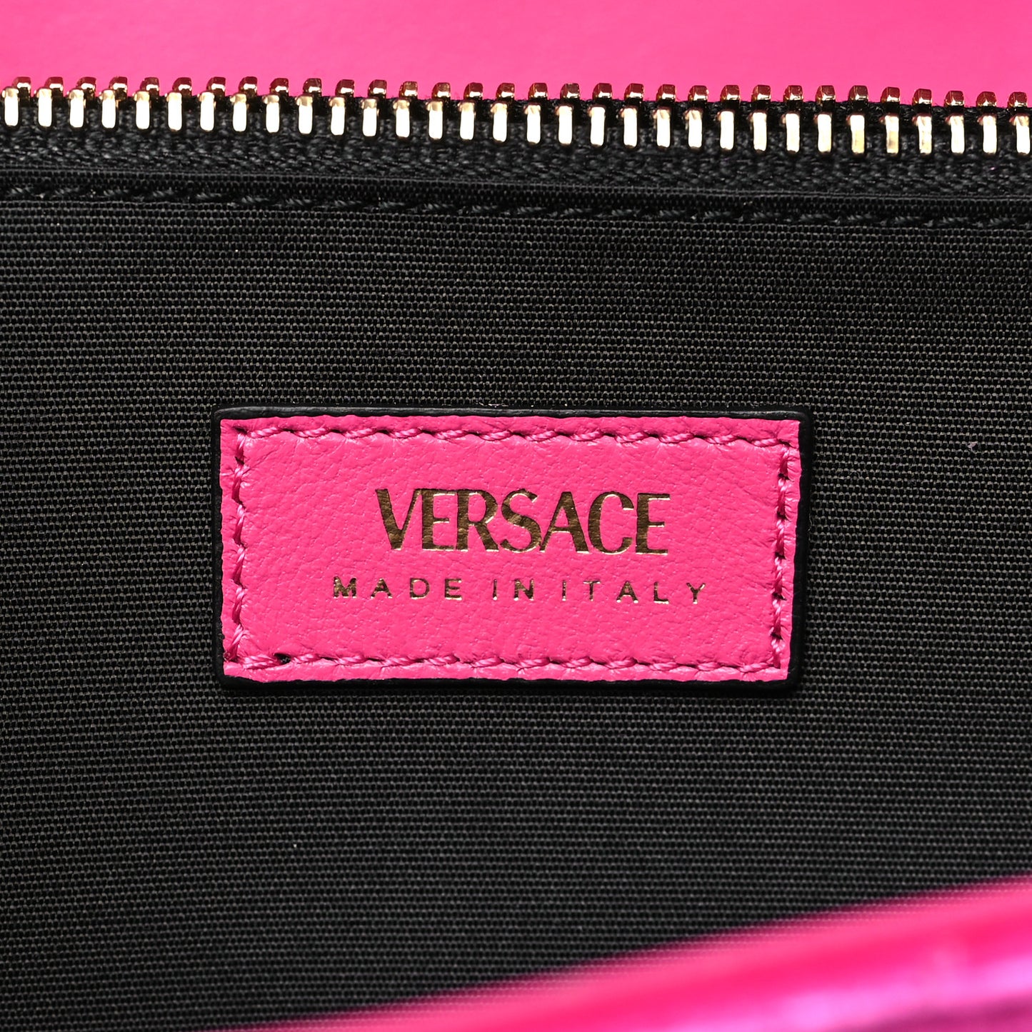 Velvet Quilted Medusa Wallet On Chain Pink