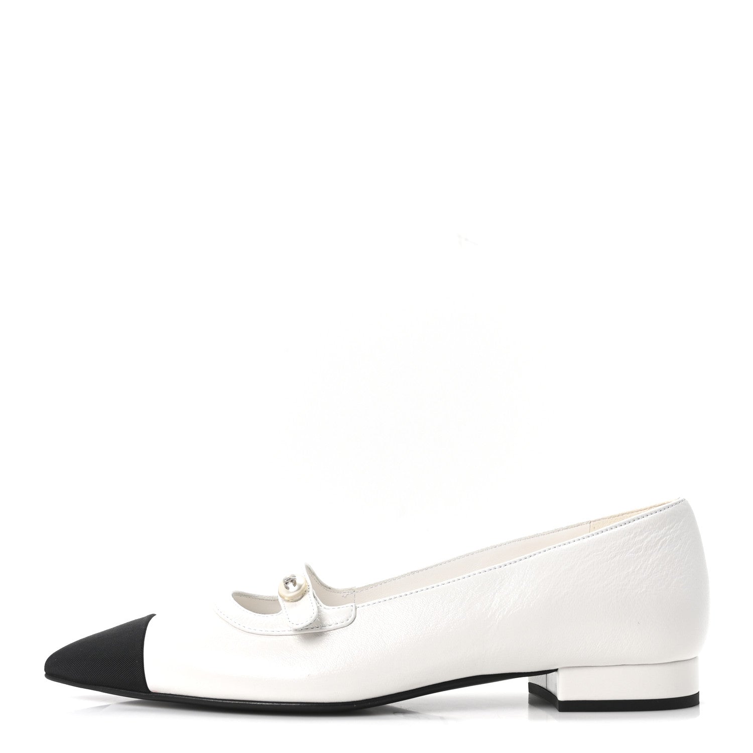 CHANEL ホワイト ポインテッドトゥパンプス 37 Chanel Shiny Lambskin Grosgrain Pearl Mary Janes Flats 37.5 White