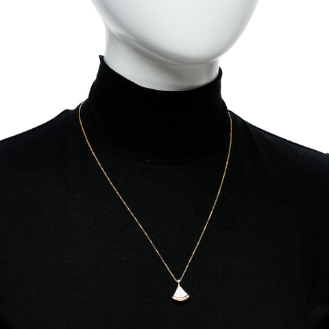 18K Rose Gold Diamond Mother of Pearl Divas' Dream Pave Pendant Necklace