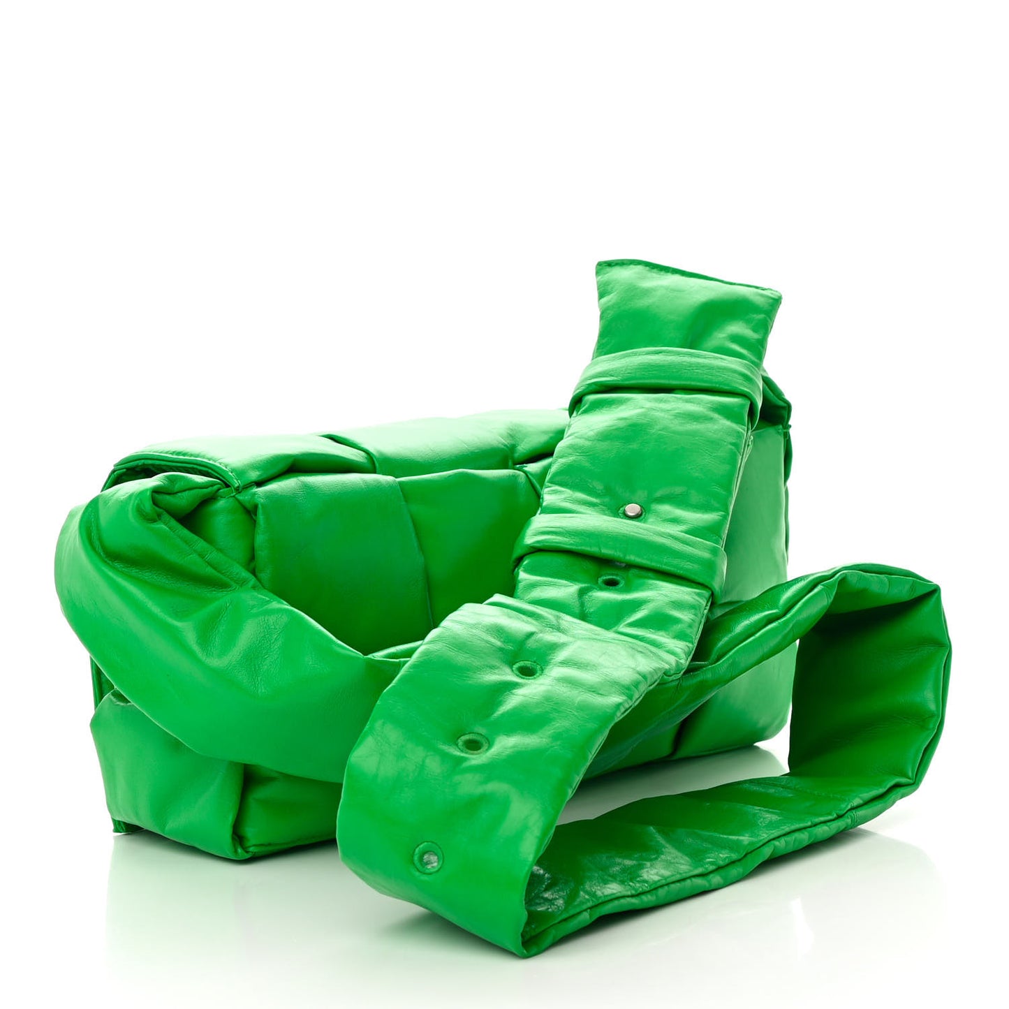 Paper Calfskin Intrecciato Padded Medium Cassette Parakeet