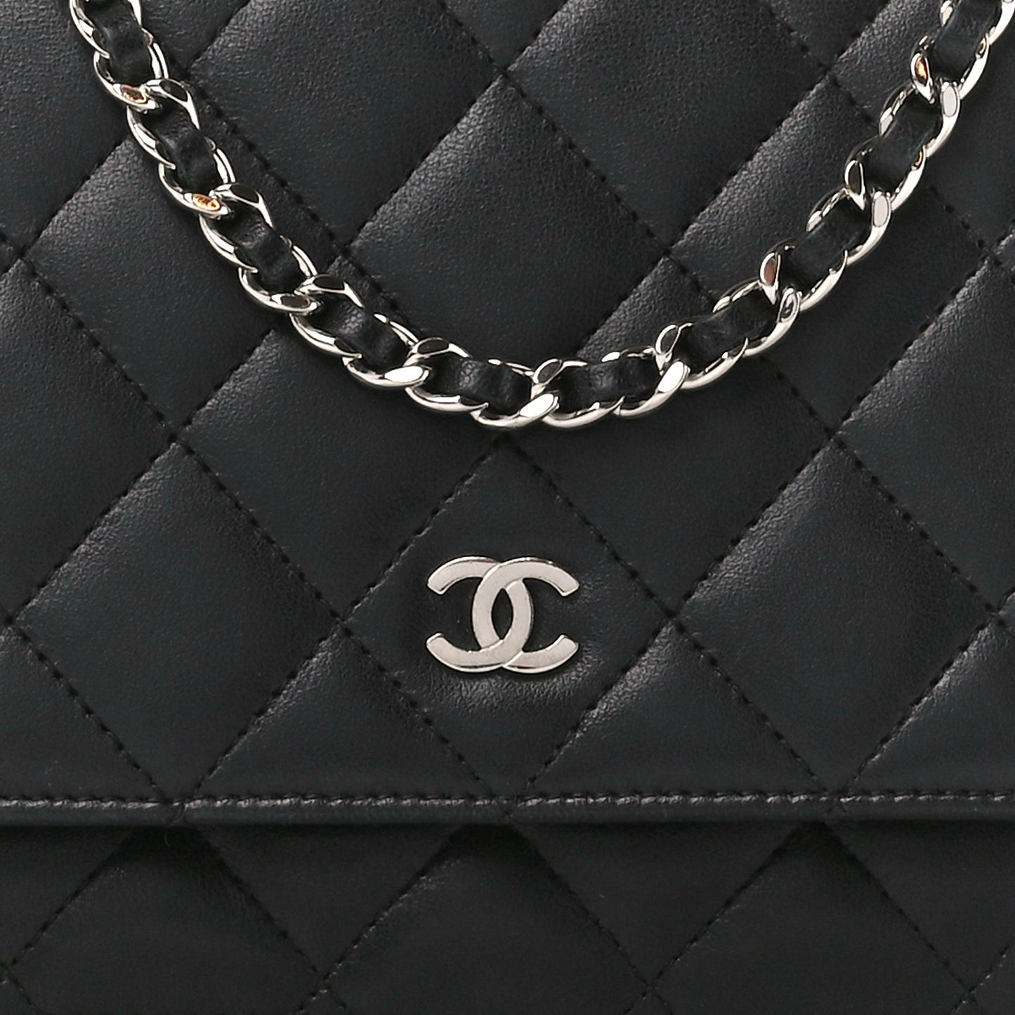 Lambskin Quilted Wallet On Chain WOC Black