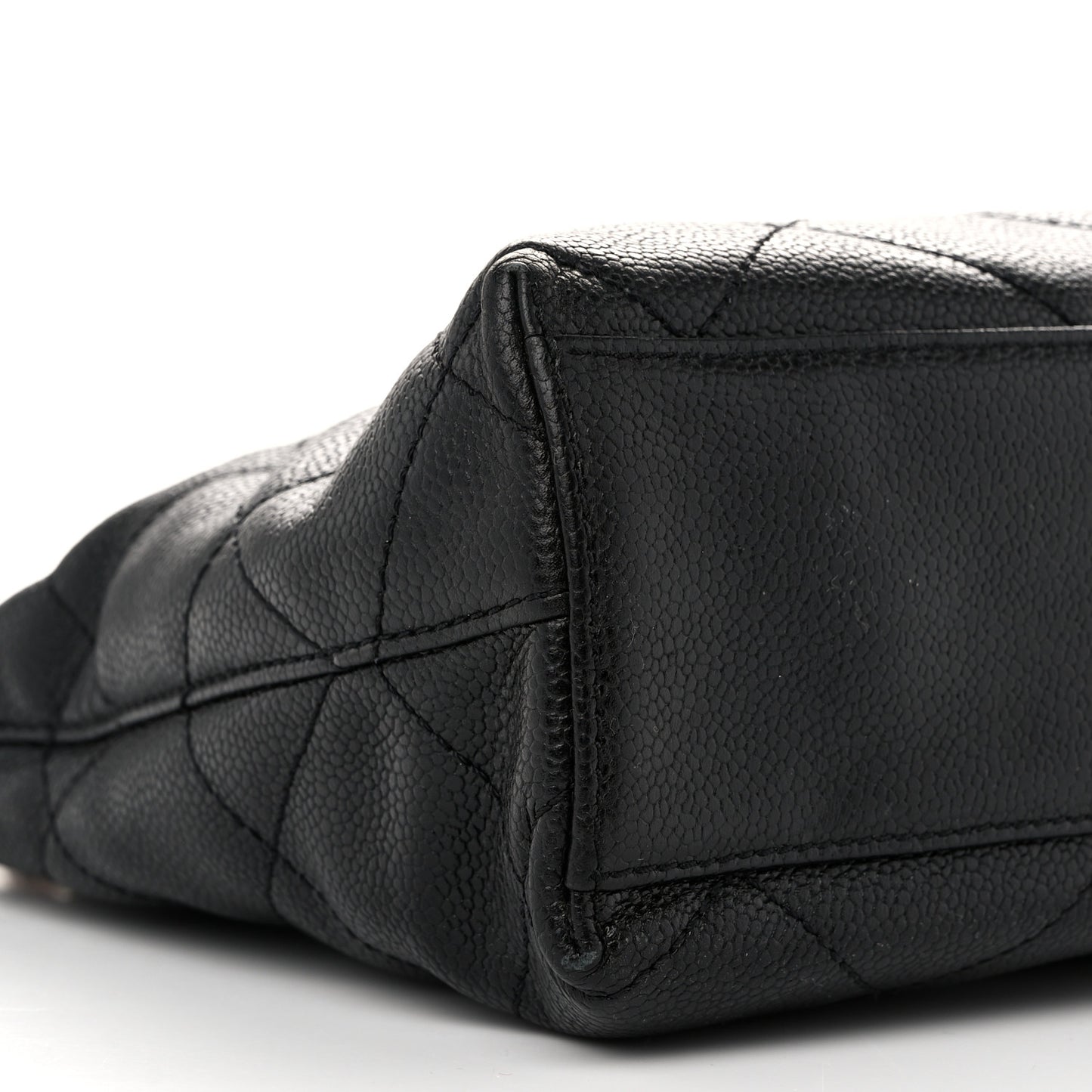 Caviar Quilted Wood XL Grand Shopping Tote GST Black