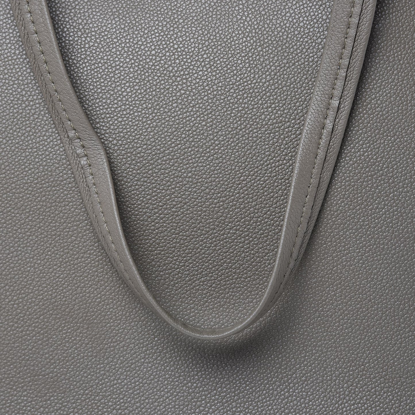 Soft Grained Calfskin Medium Belt Cabas Phantom Taupe