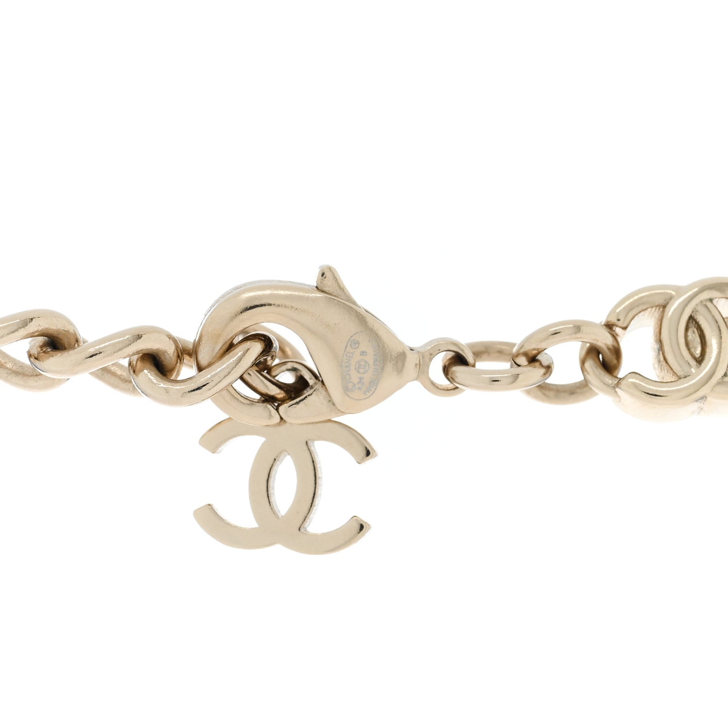 Metal CC Short Chain Necklace Gold