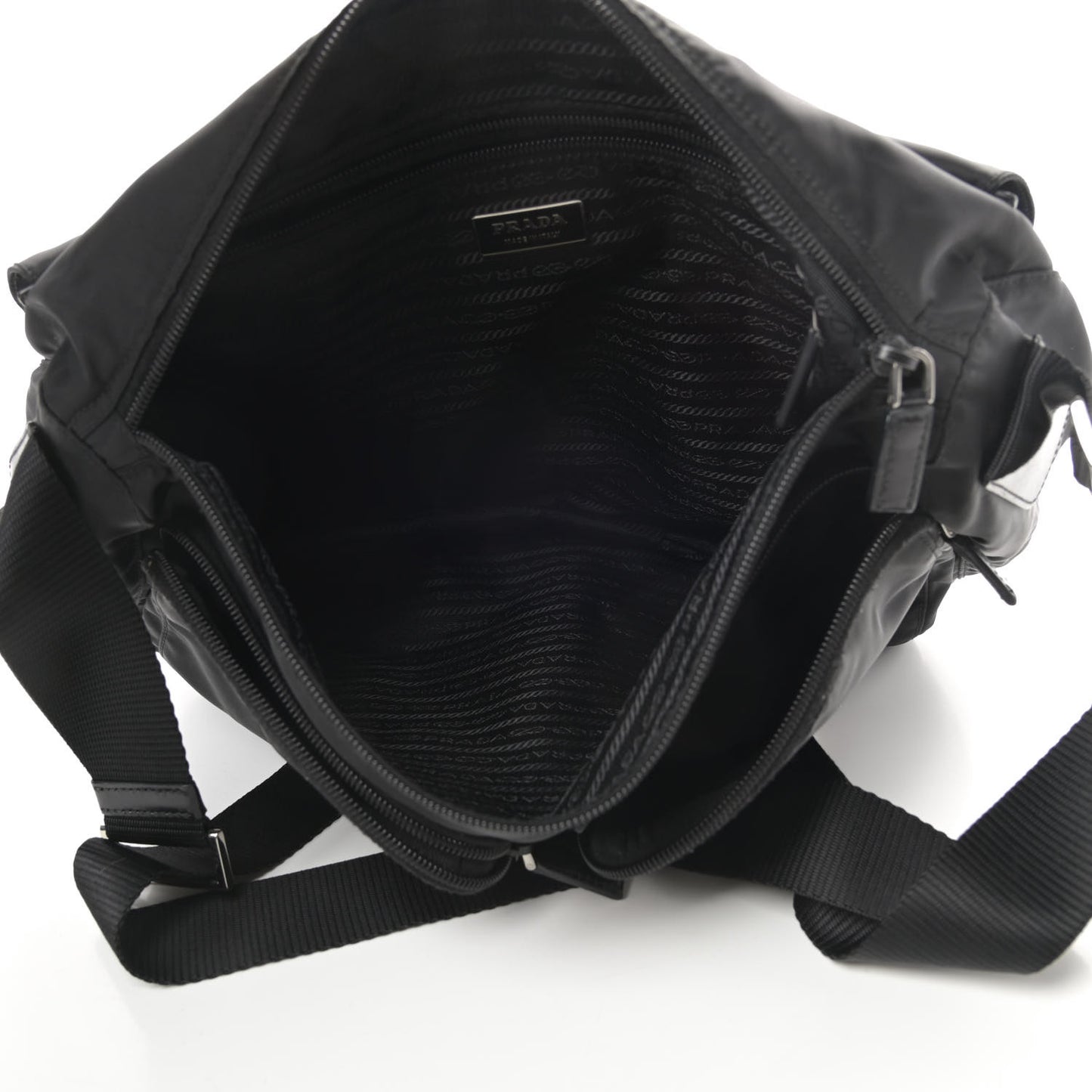 Nylon Vela Messenger Bag Black