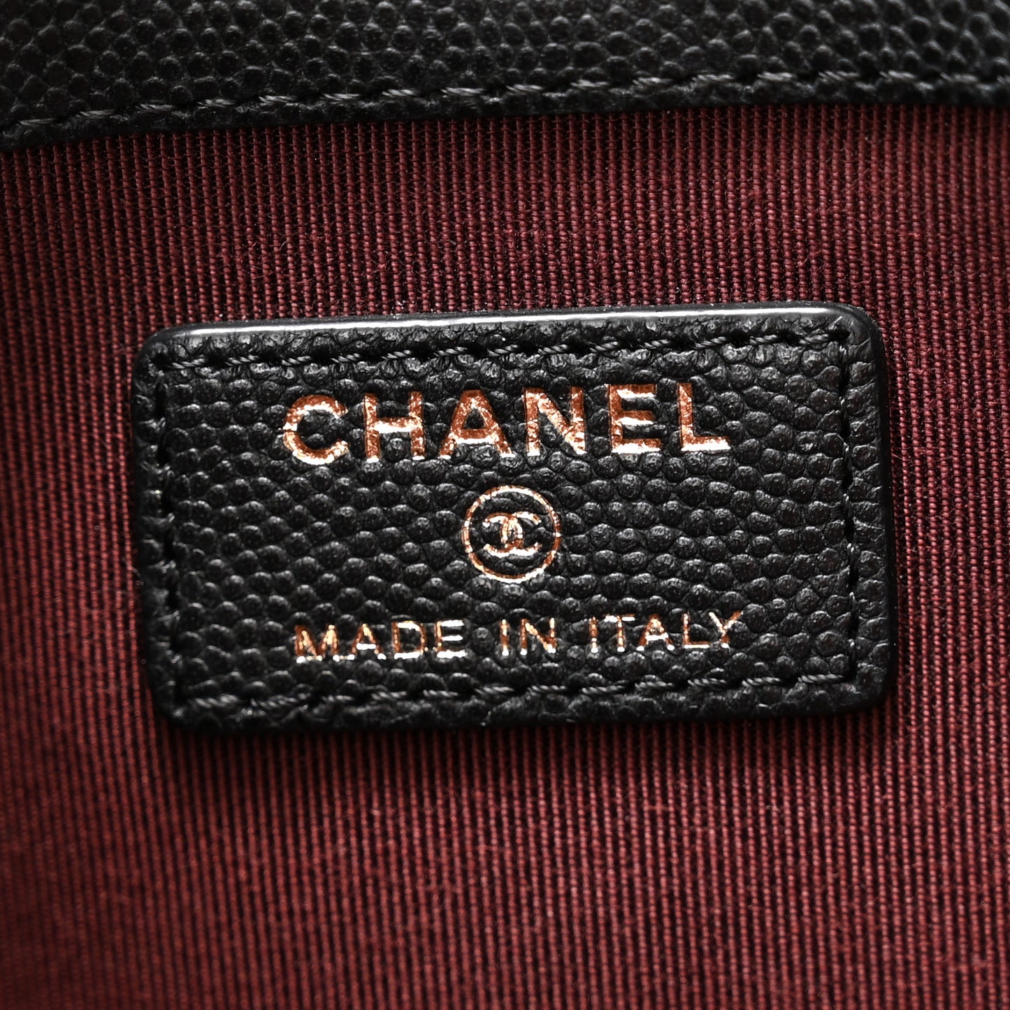 Caviar Quilted Medium Cosmetic Case Black