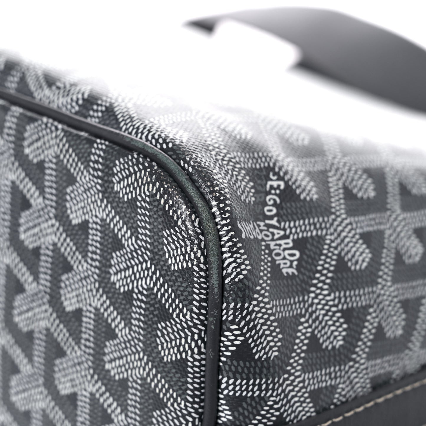 Goyardine Capetien Messenger Bag Grey