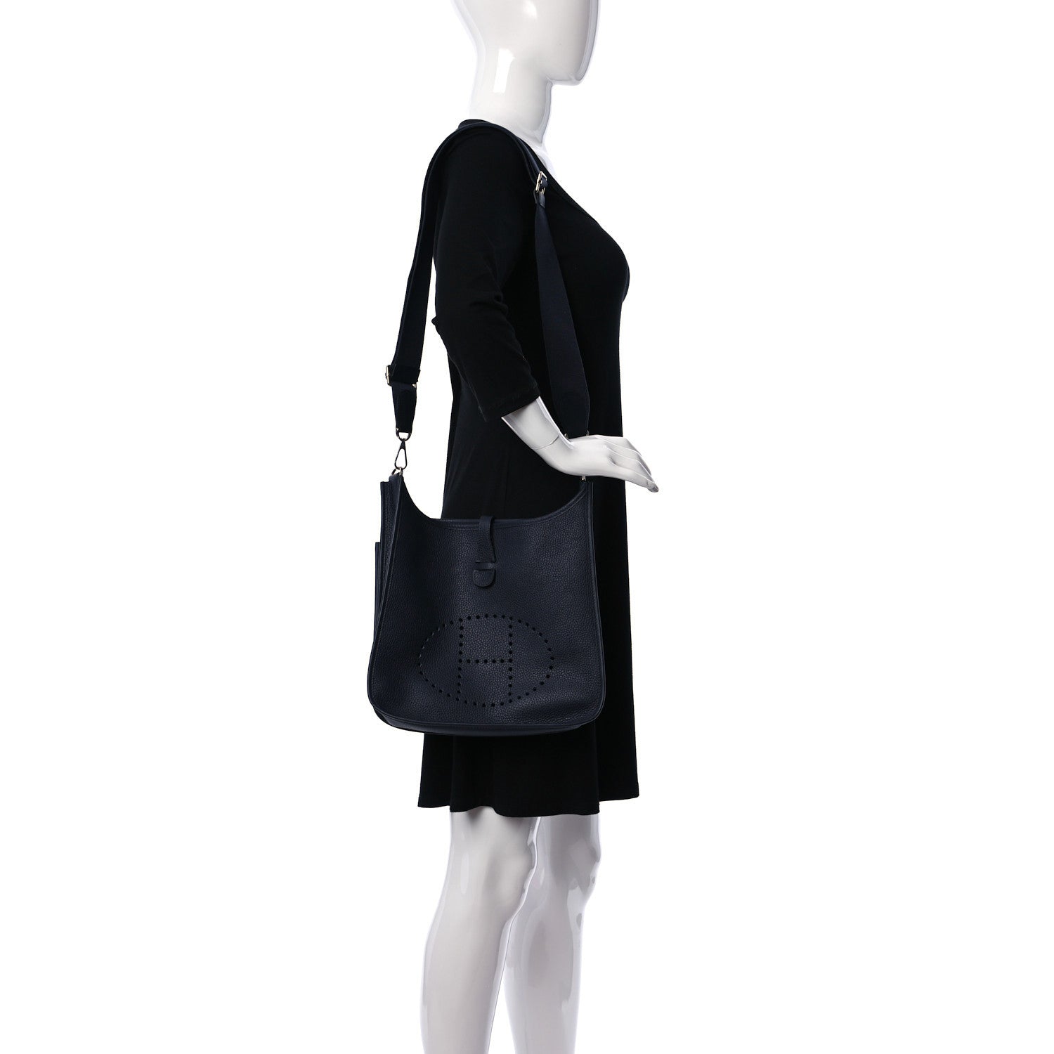 Hermes Taurillon Clemence Evelyne III PM Bleu Nuit 2 of 9