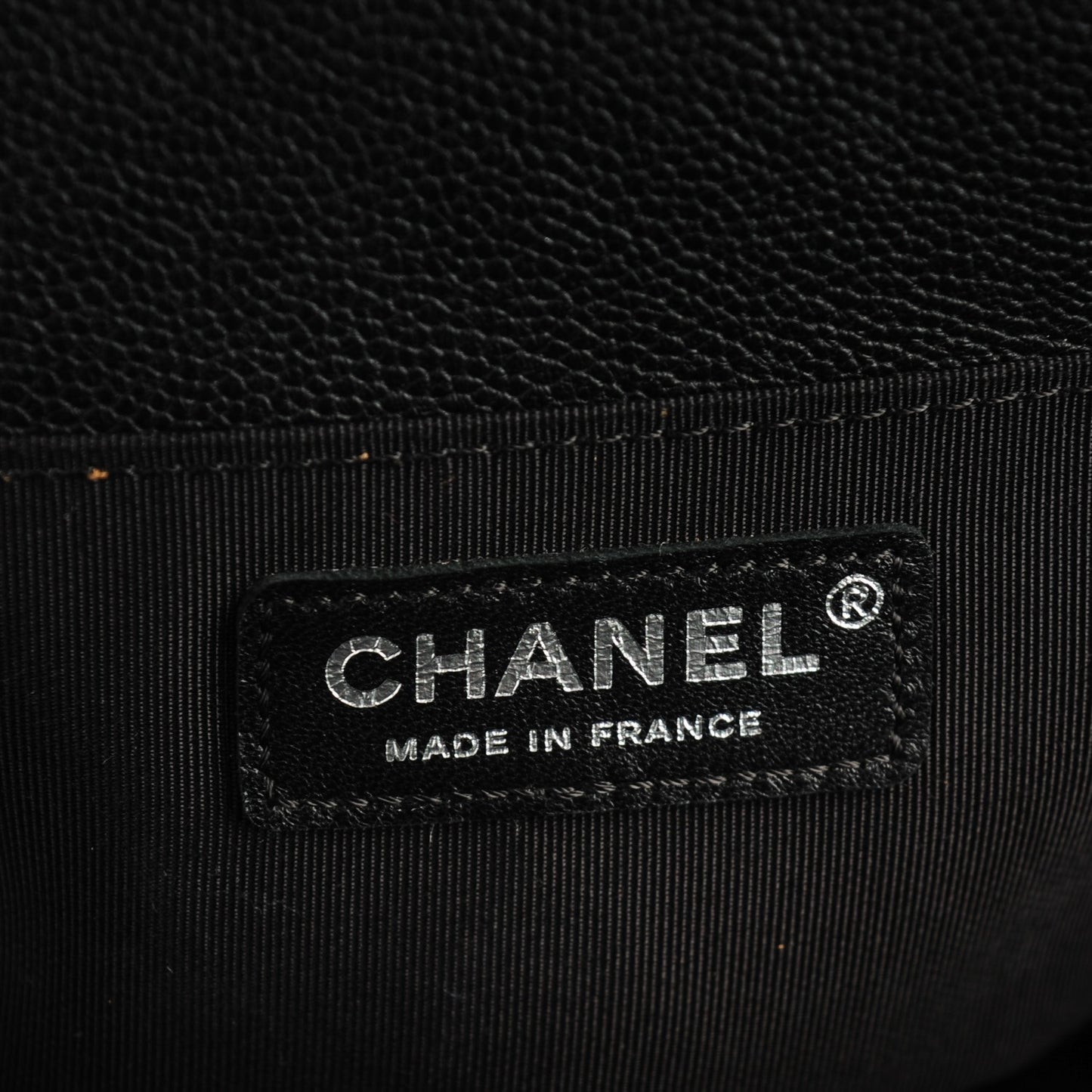 Caviar Quilted Medium Boy Flap Black