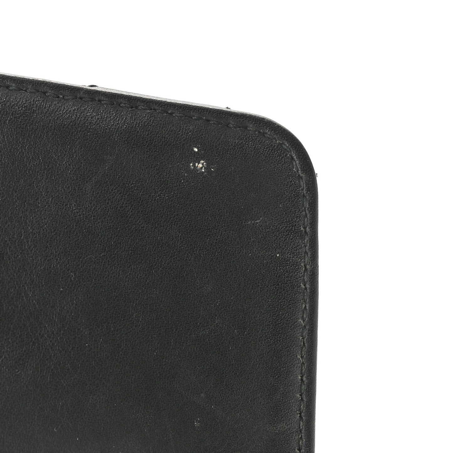 Calfskin Matelasse Medium GG Marmont Shoulder Bag Black