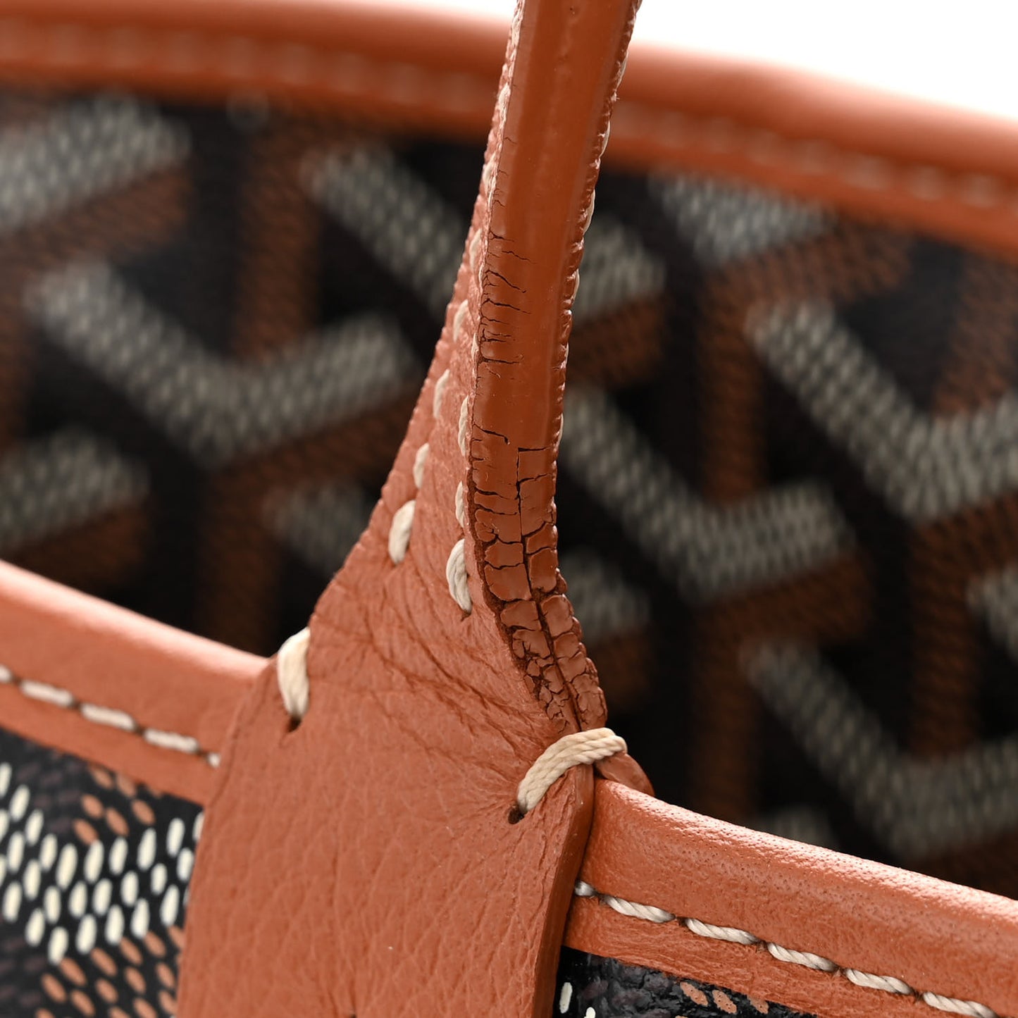 Goyardine Artois MM Black Gold