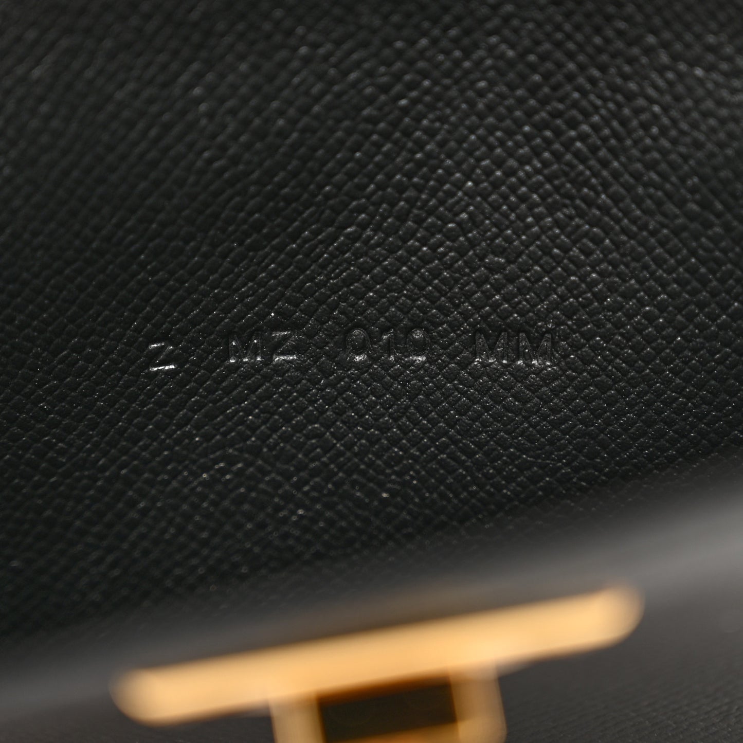 Epsom Kelly Pocket Compact Wallet Black