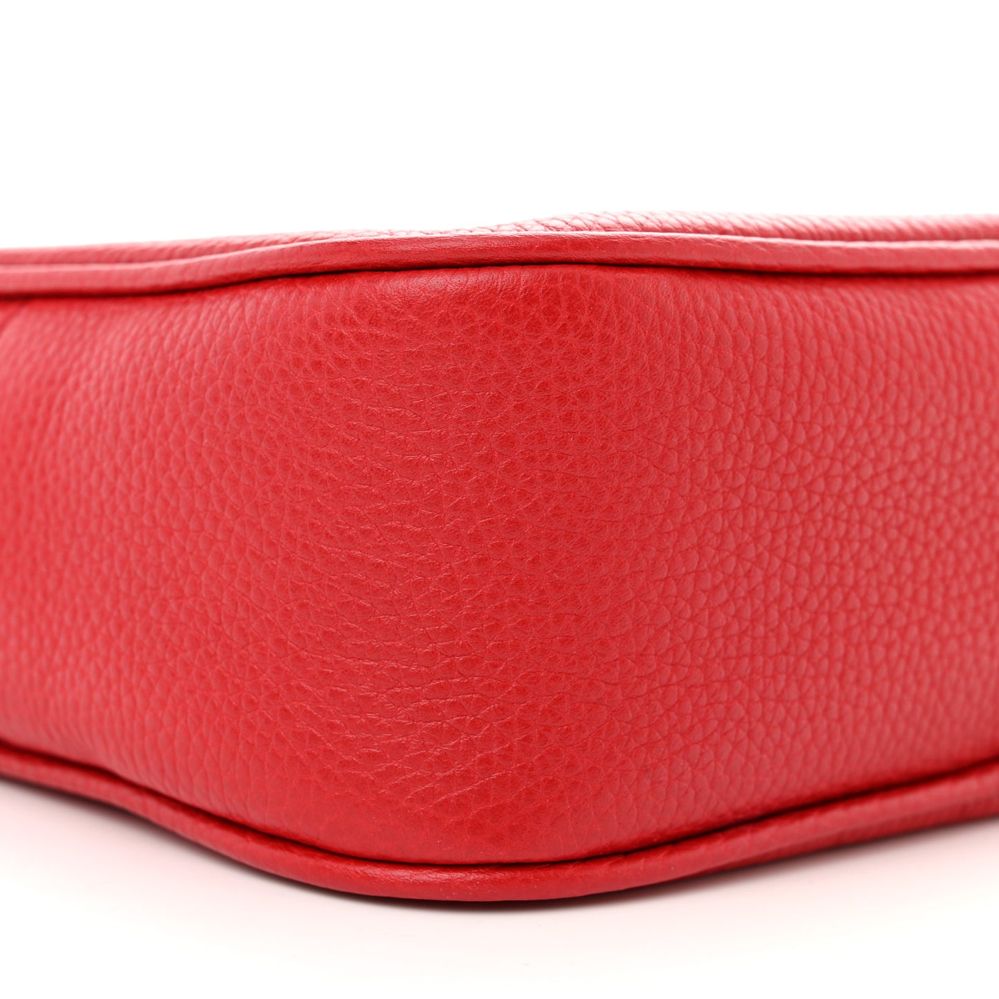 Pebbled Calfskin Small Soho Disco Bag Tabasco Red