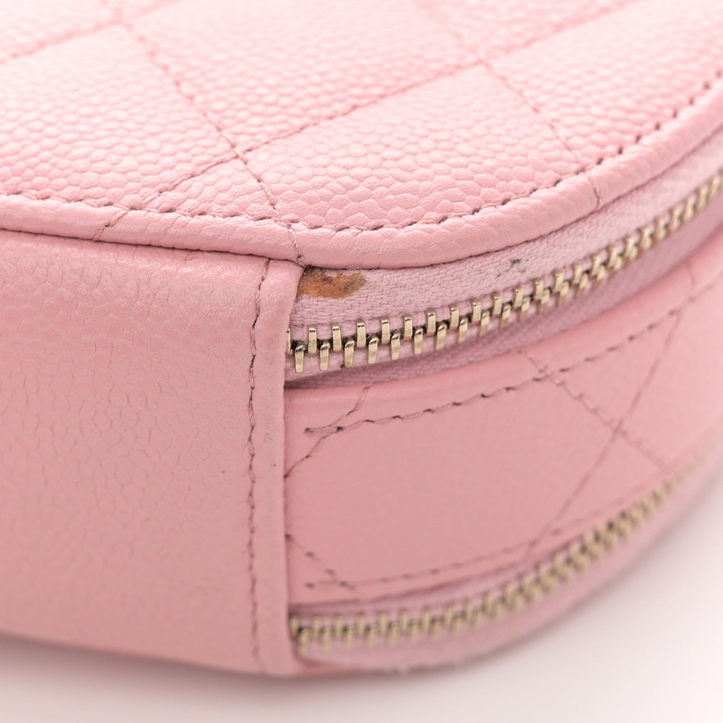 Caviar Quilted Round Handle With Care Vanity With Chain Pink