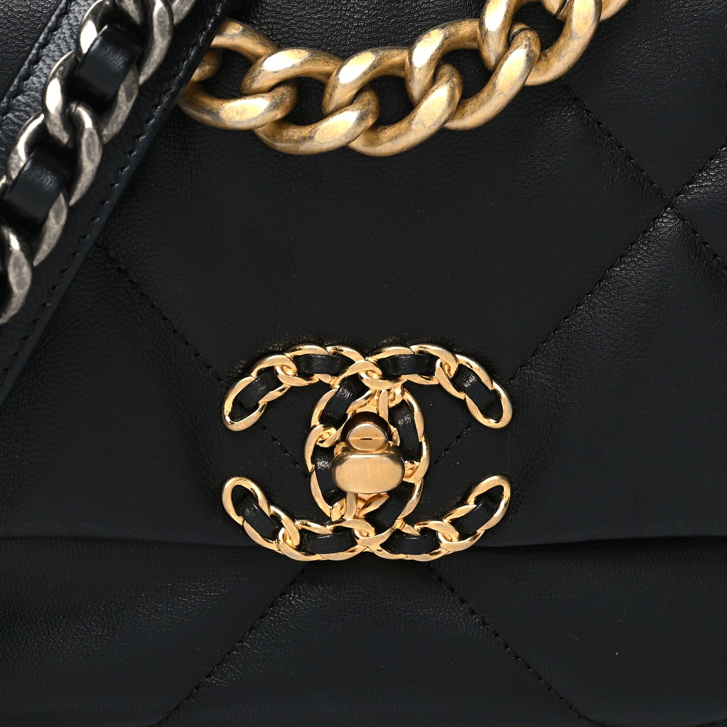 Shiny Goatskin Quilted Medium Chanel 19 Flap Black