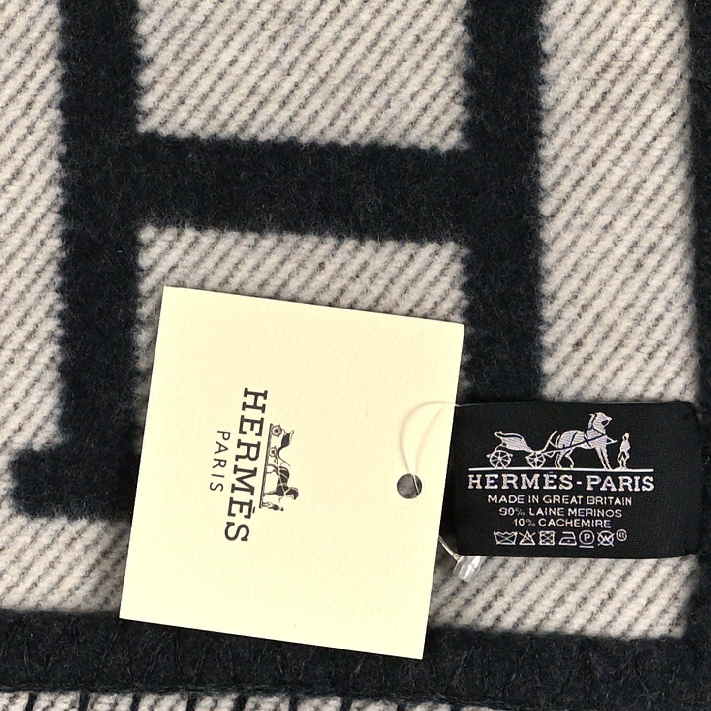 Wool Cashmere Signature Avalon Blanket Black