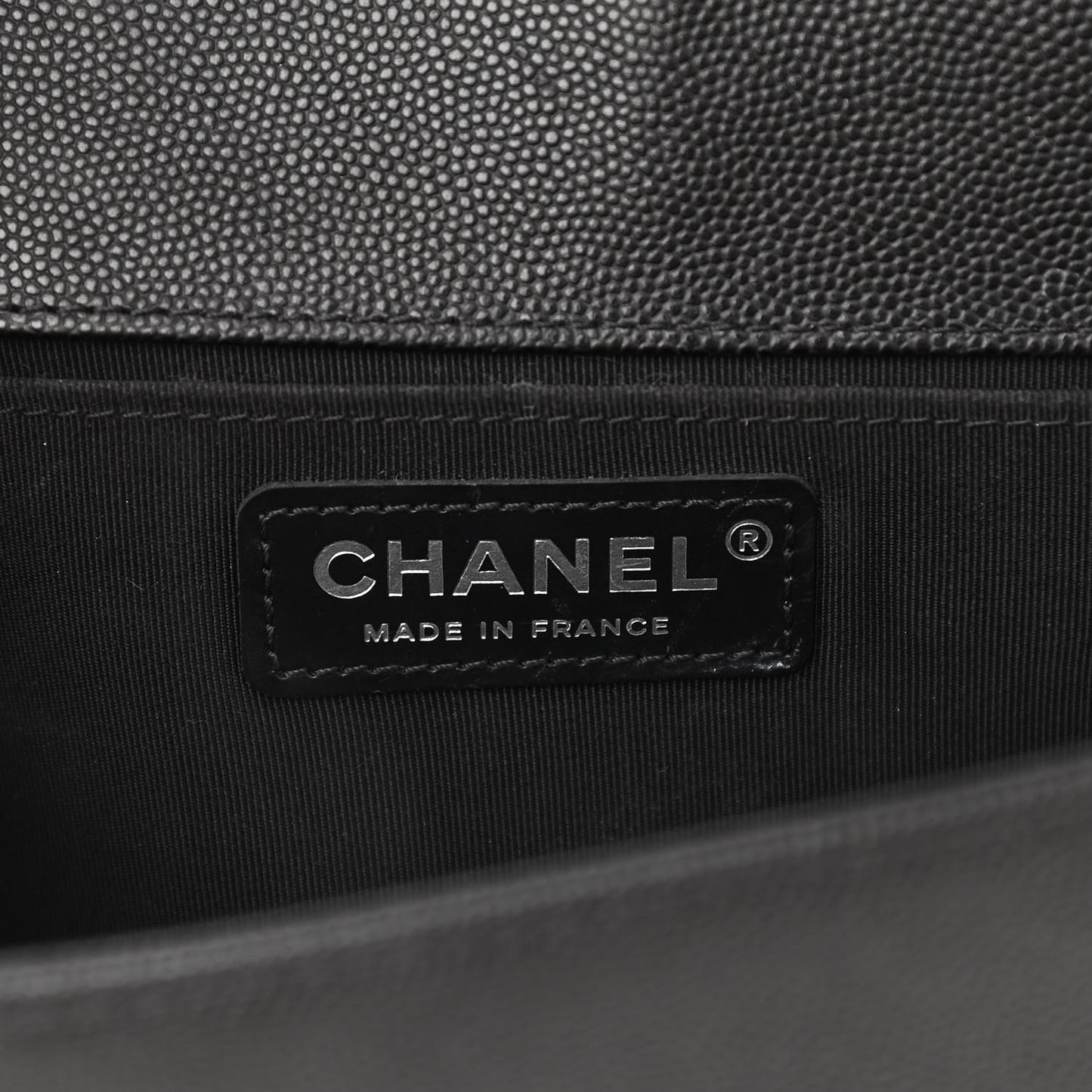 Caviar Quilted Medium Boy Flap Black