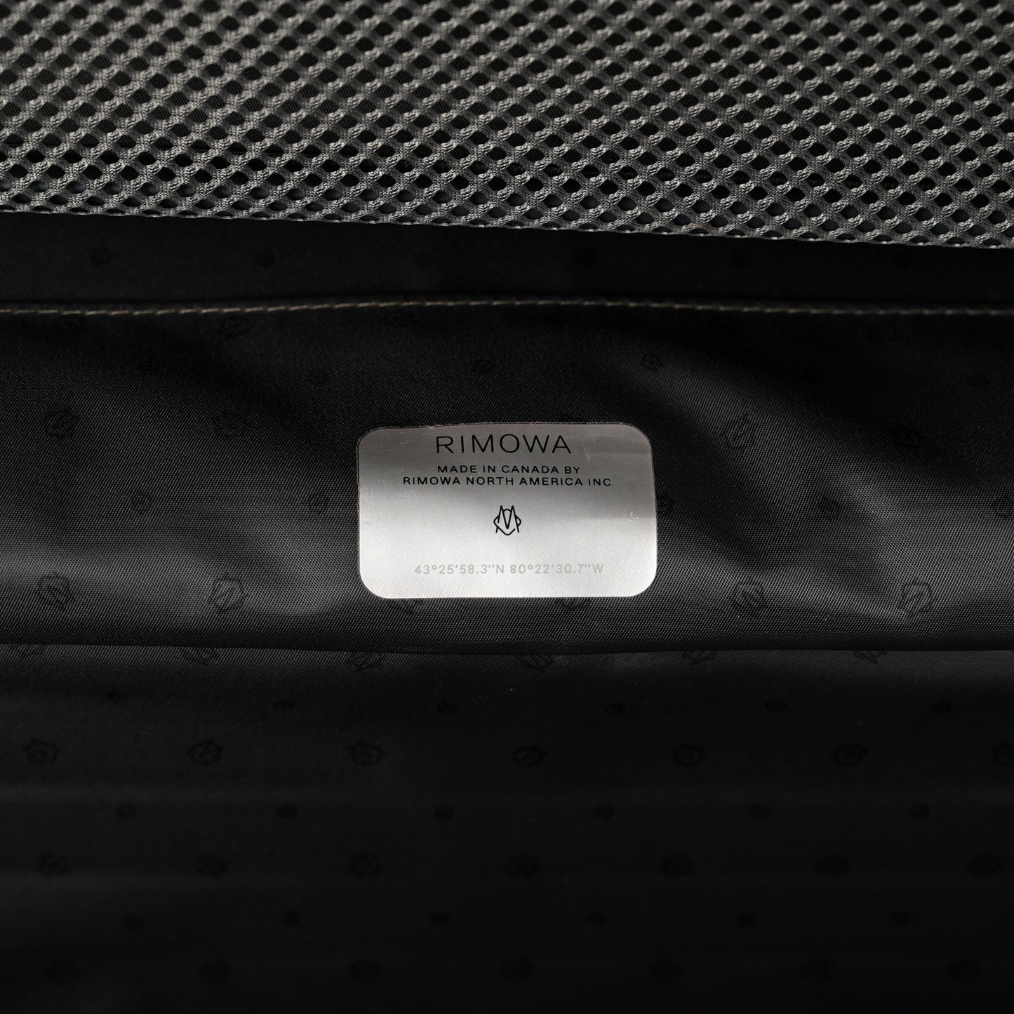 Gloss Polycarbonate Essential Trunk Plus Gloss Green