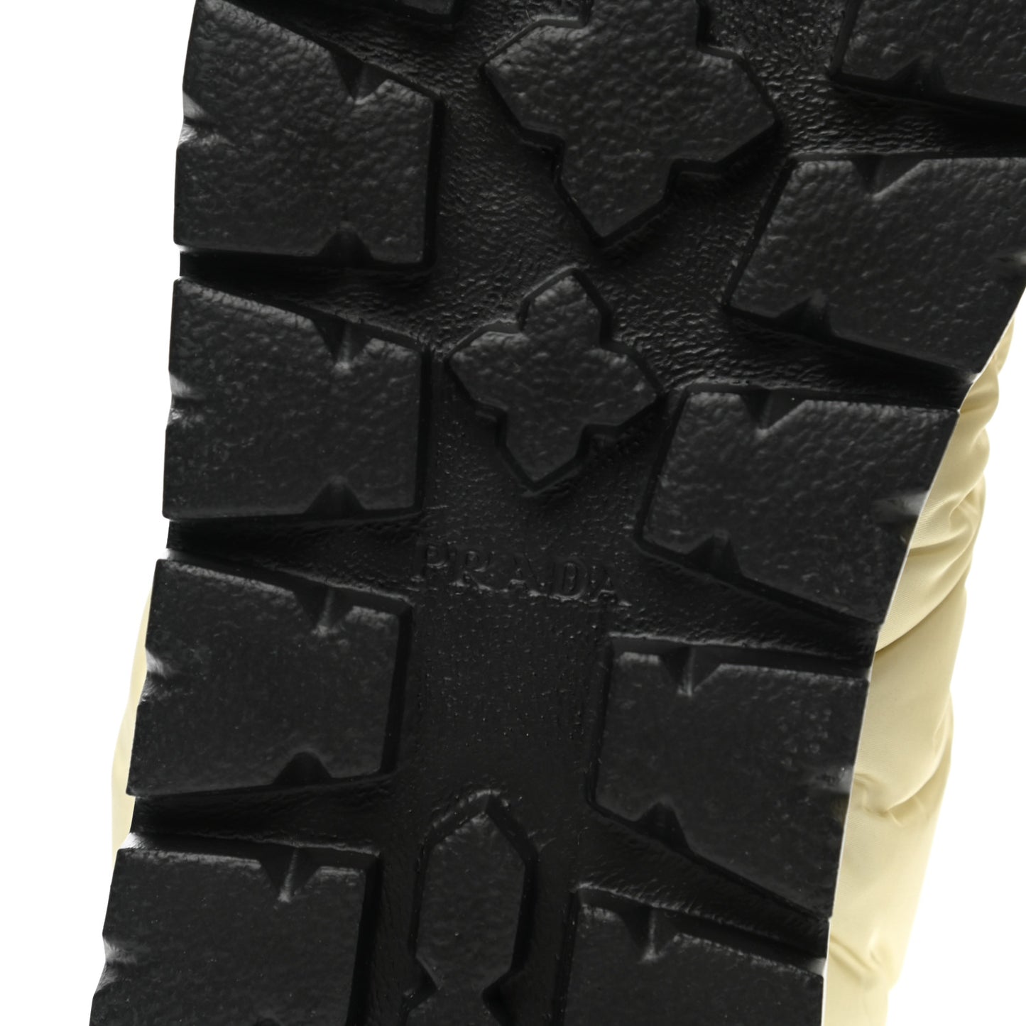Re-Nylon Piuma Triangle Logo Padded Drawcord 20mm Snow Boots 36 Avorio