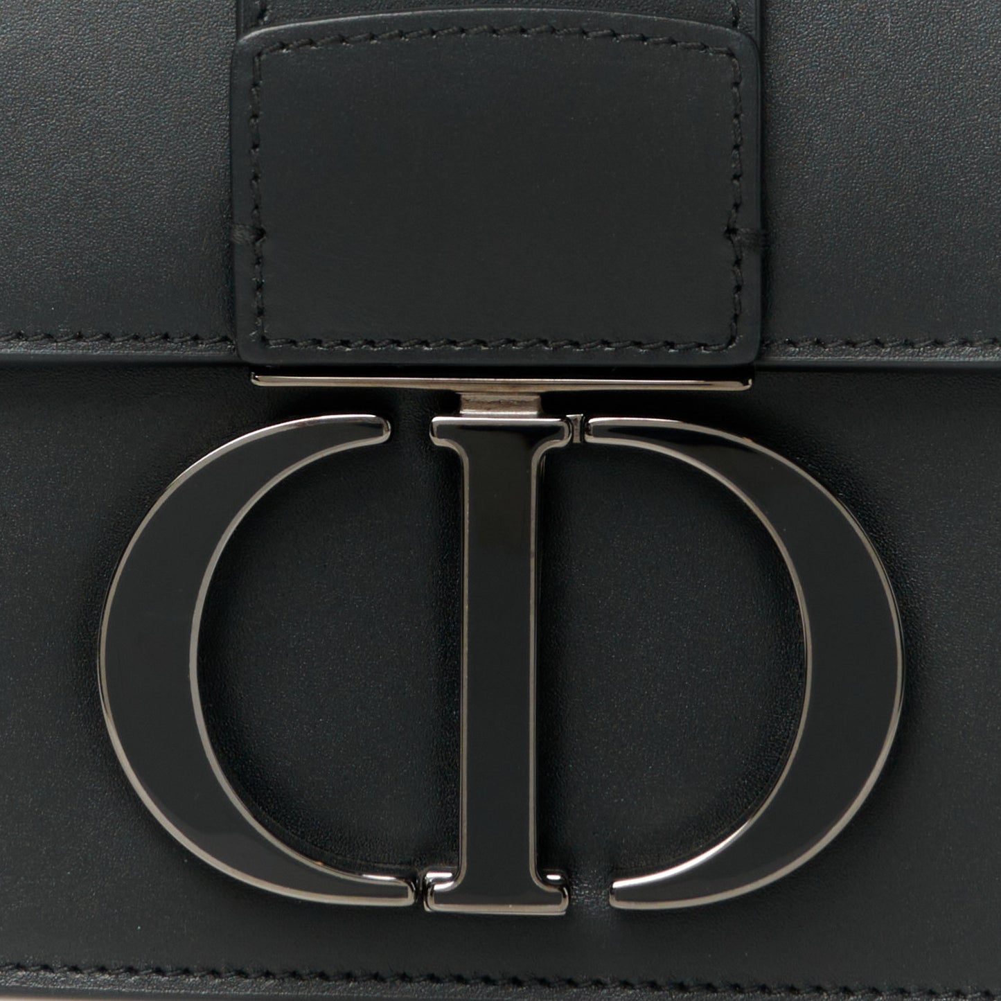 Smooth Calfskin 30 Montaigne Flap Bag Black