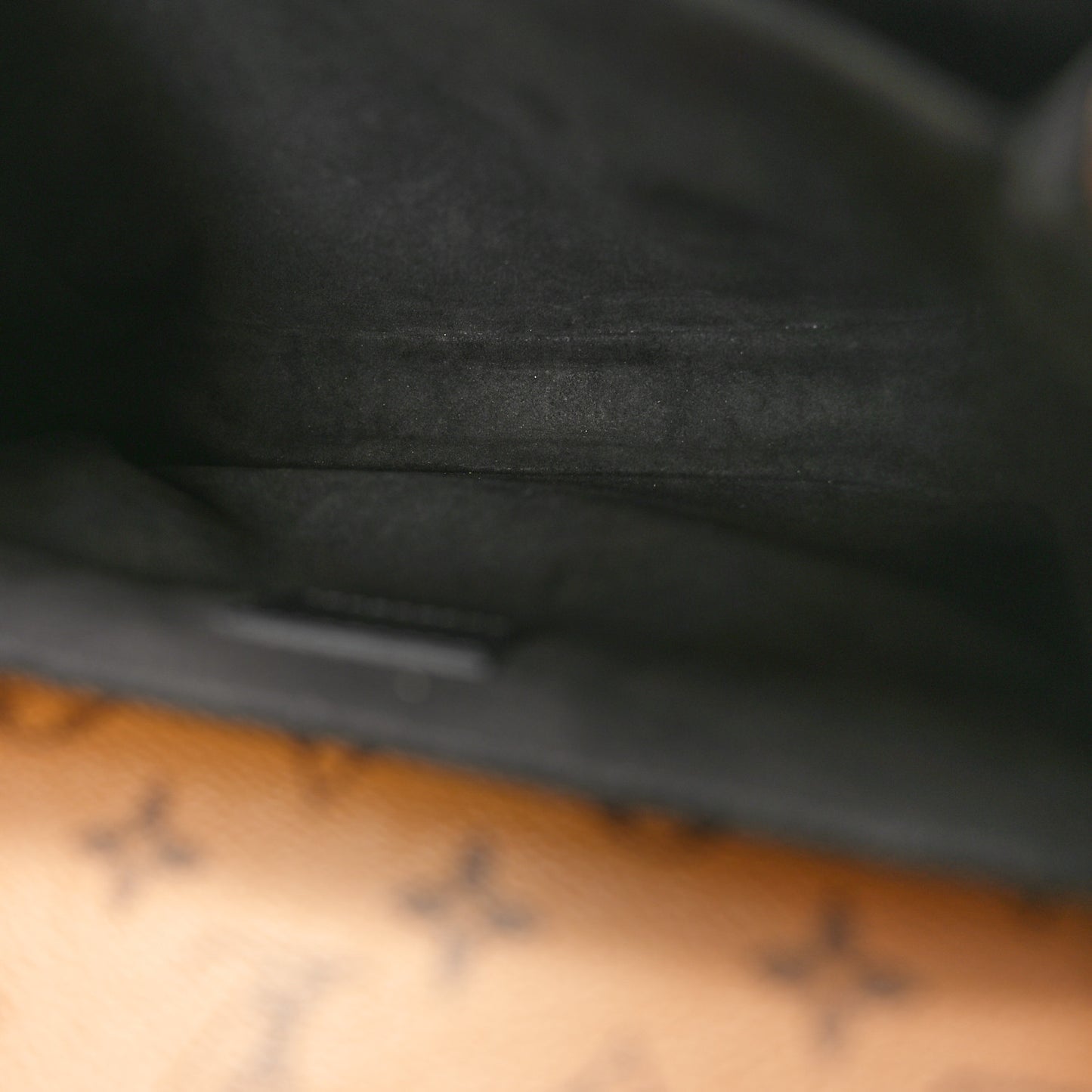 Reverse Monogram Pochette Metis